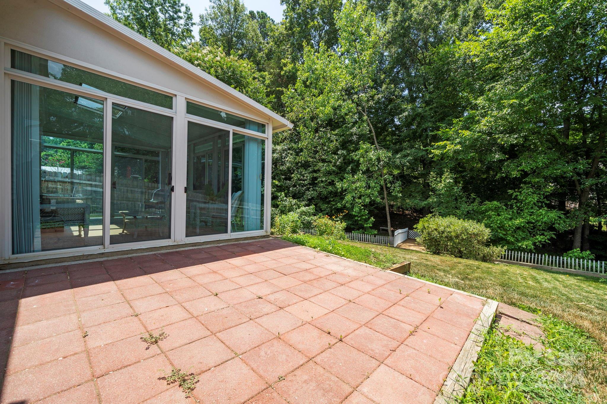 7523 Shadowstone Drive