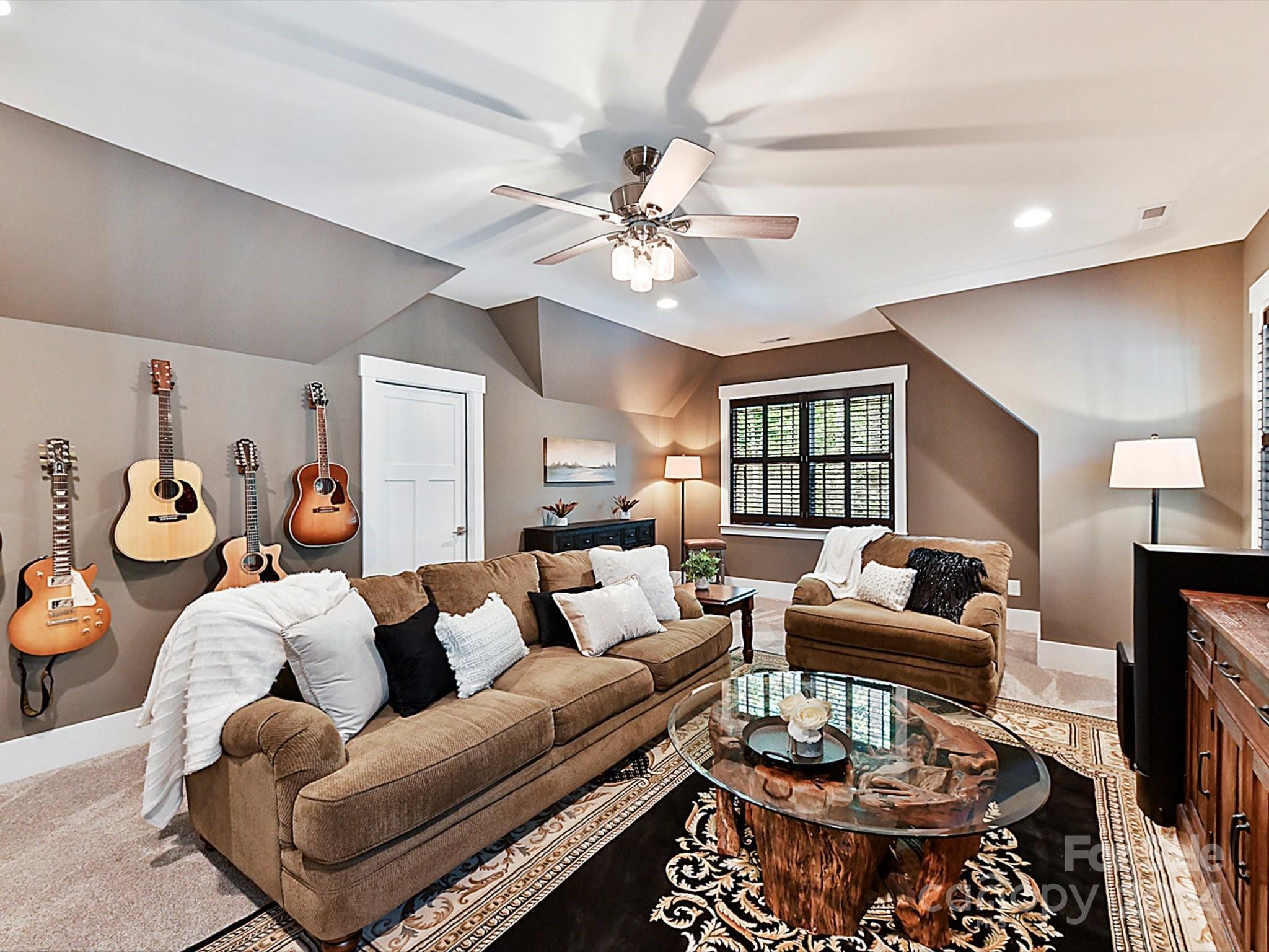 7260 Savannah Court