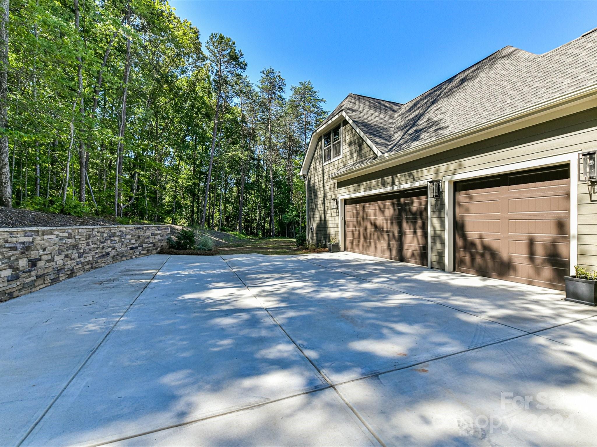 7260 Savannah Court