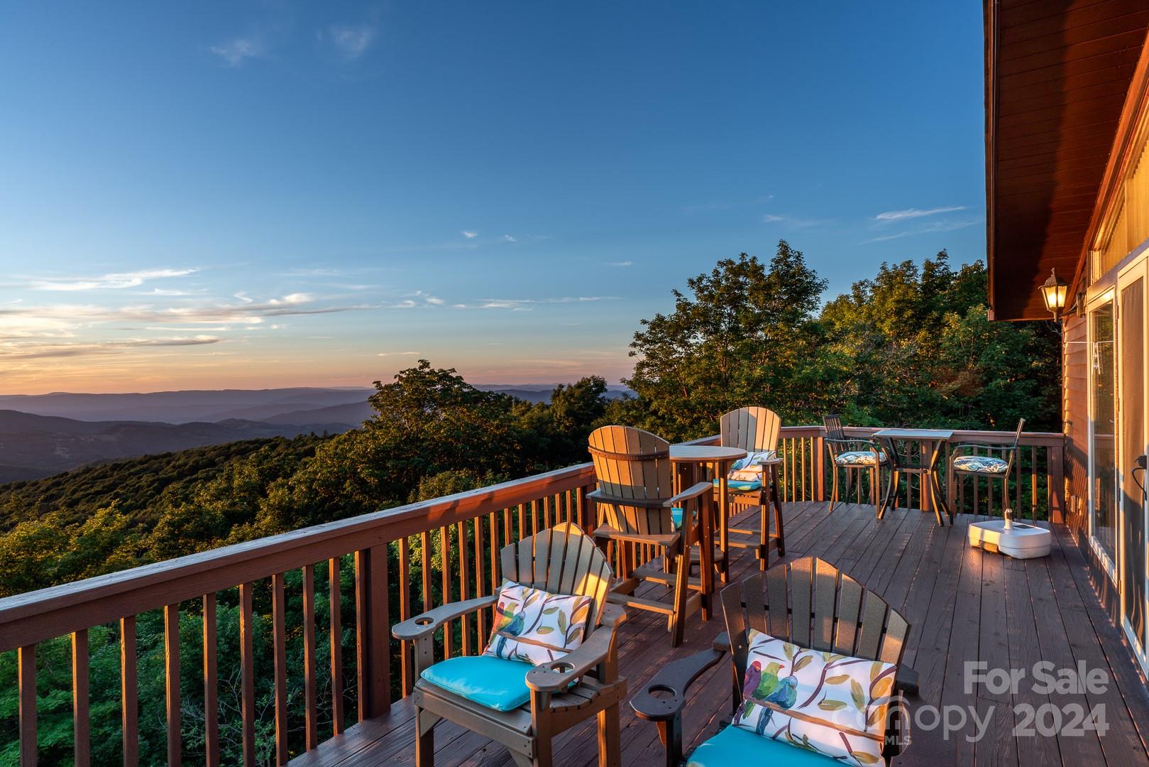 128 N Pinnacle Ridge Road