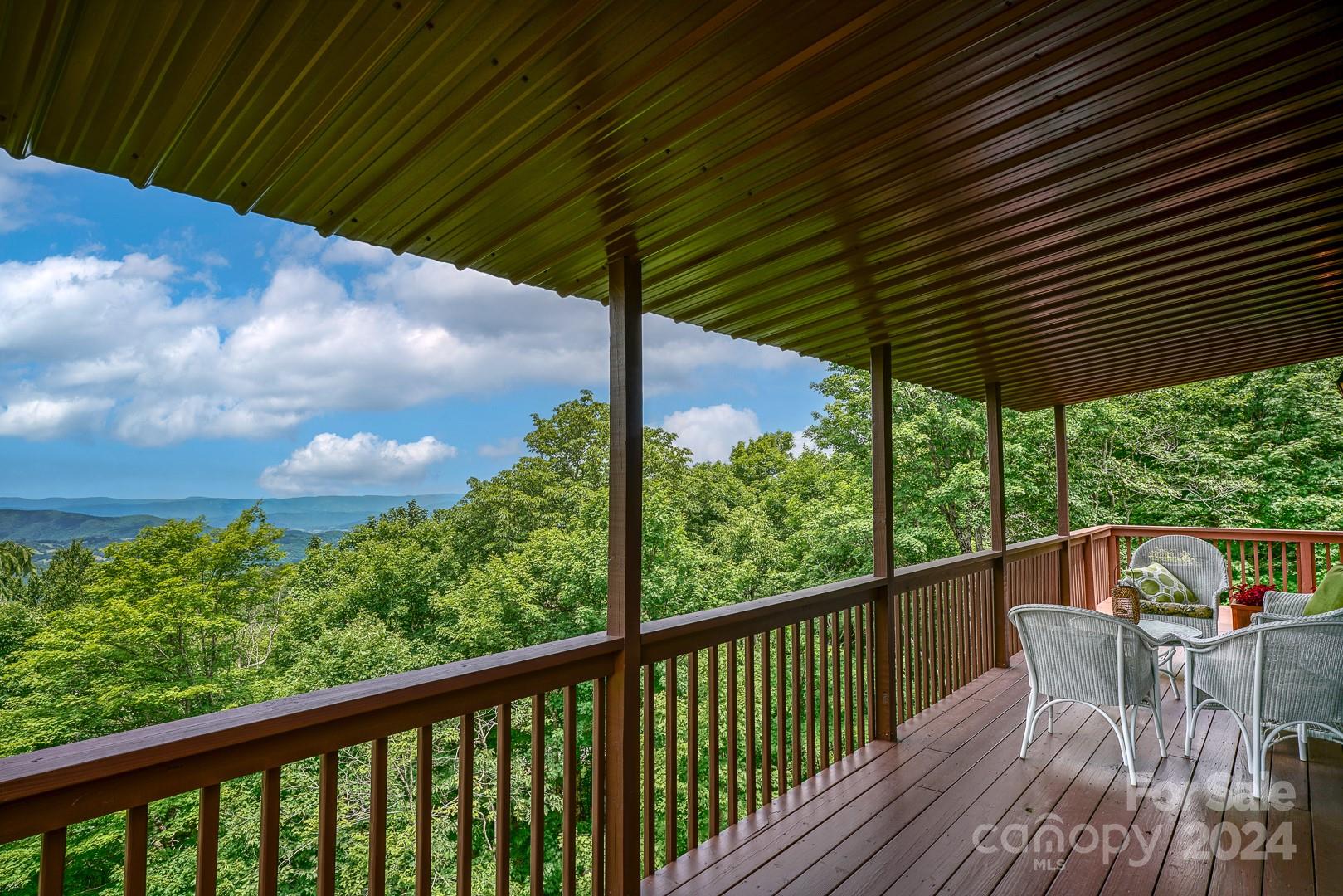 128 N Pinnacle Ridge Road