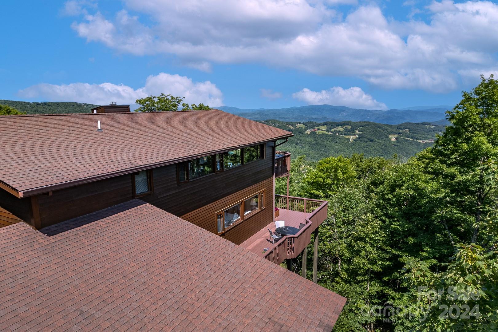128 N Pinnacle Ridge Road