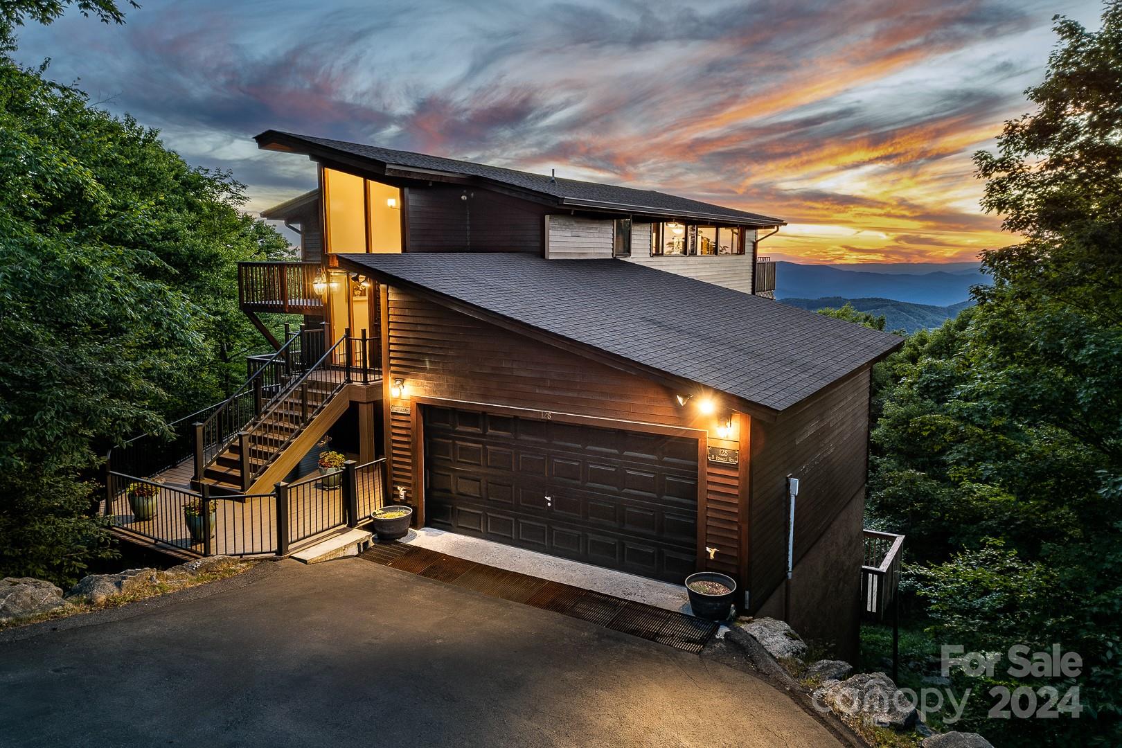 128 N Pinnacle Ridge Road