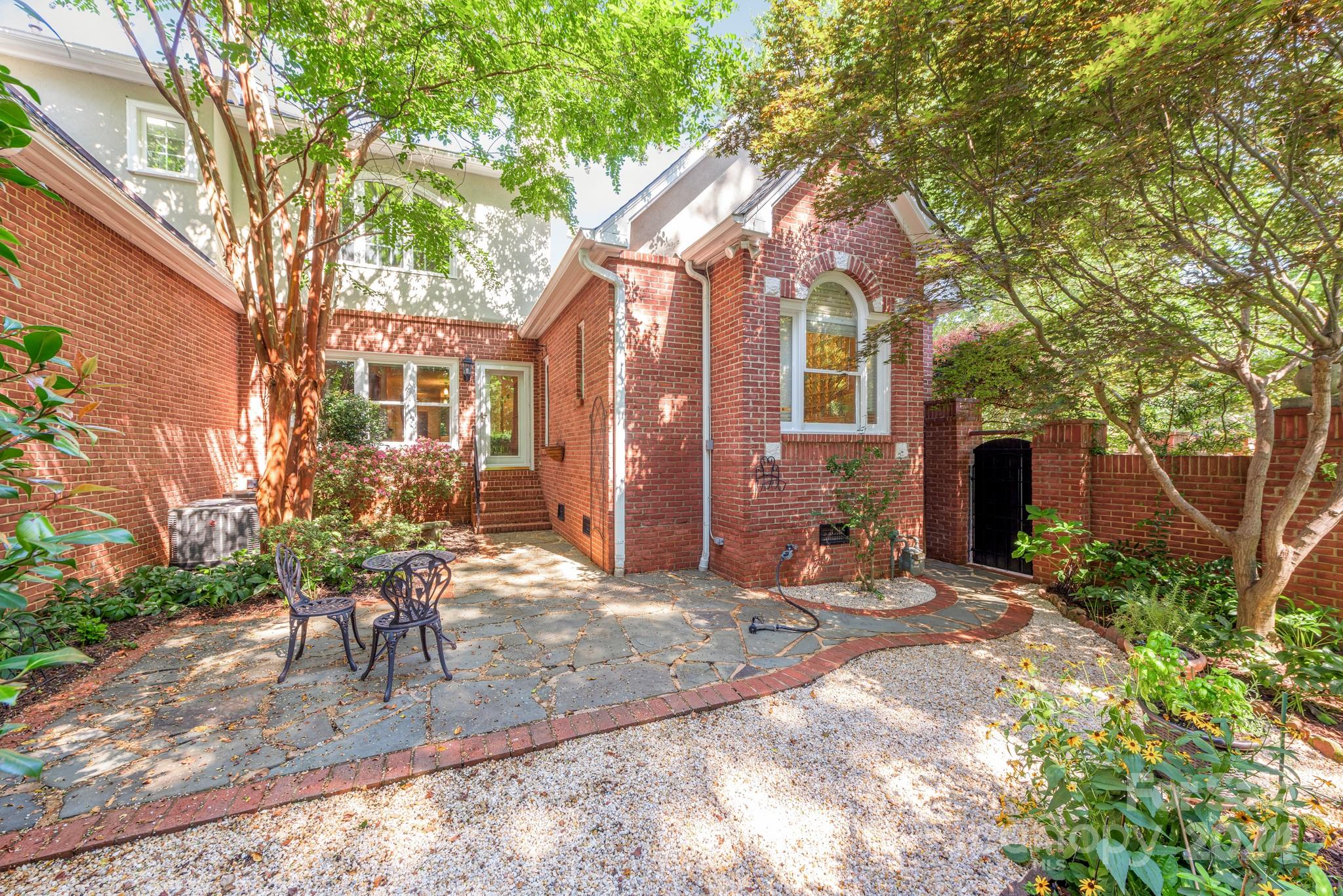 6035 Sharon Road
