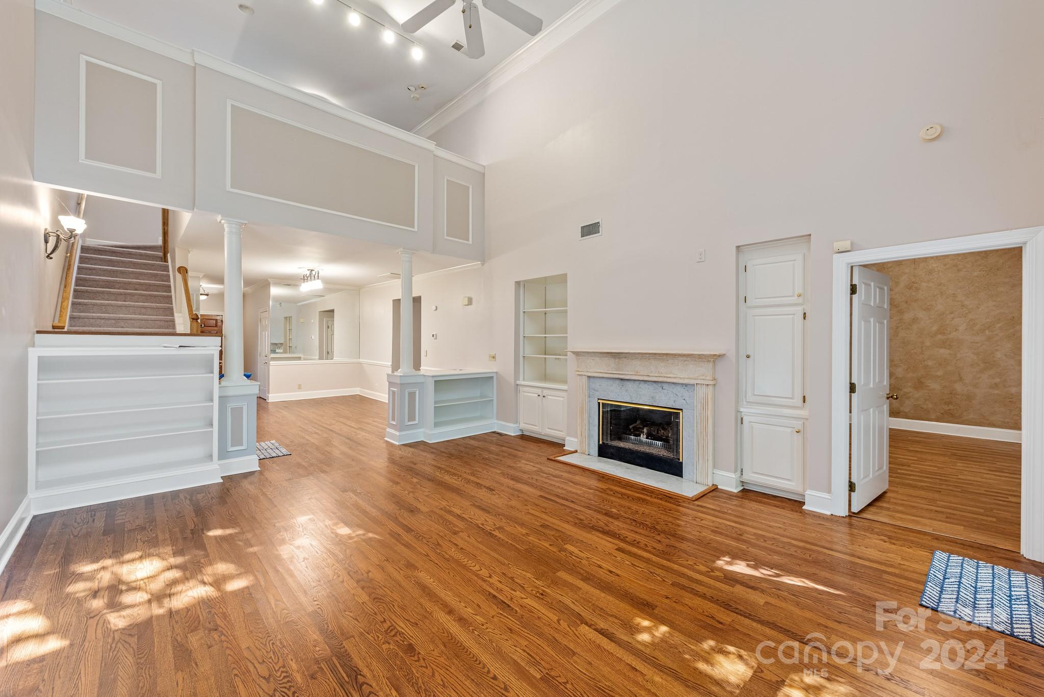 6035 Sharon Road