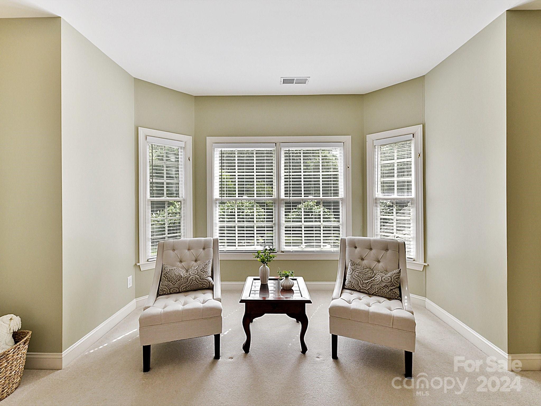 1905 Oak Shadow Way