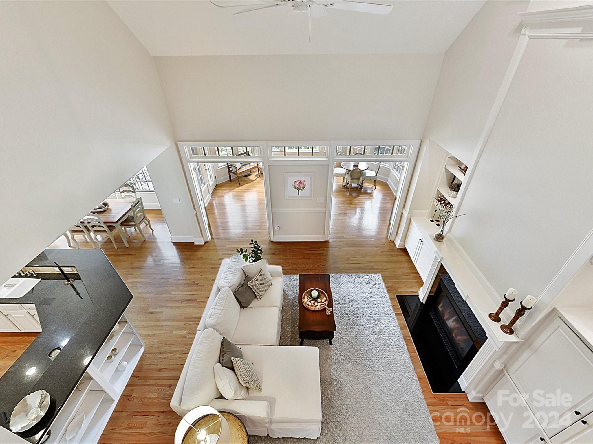 1905 Oak Shadow Way