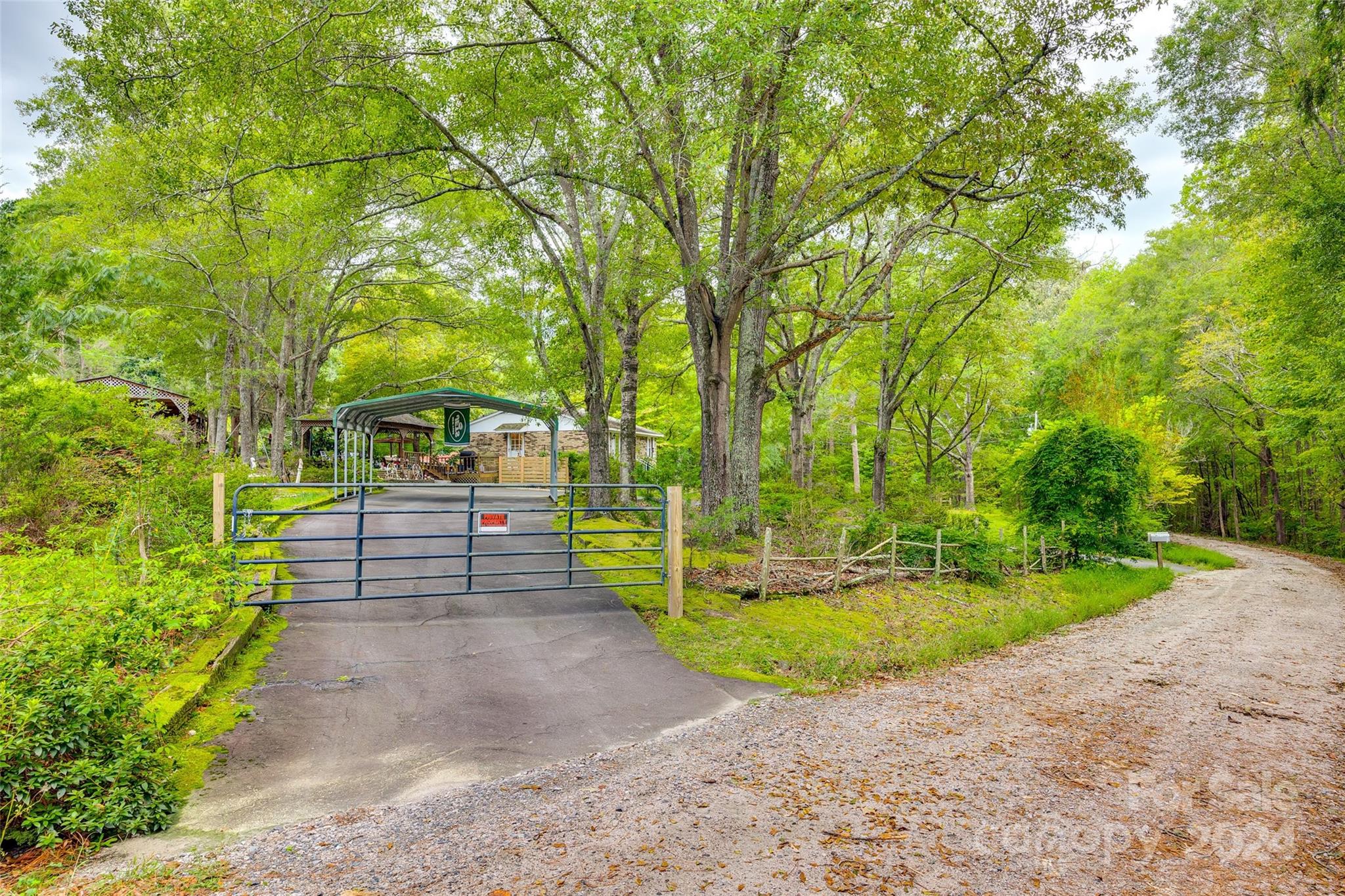 9533 Smith Road