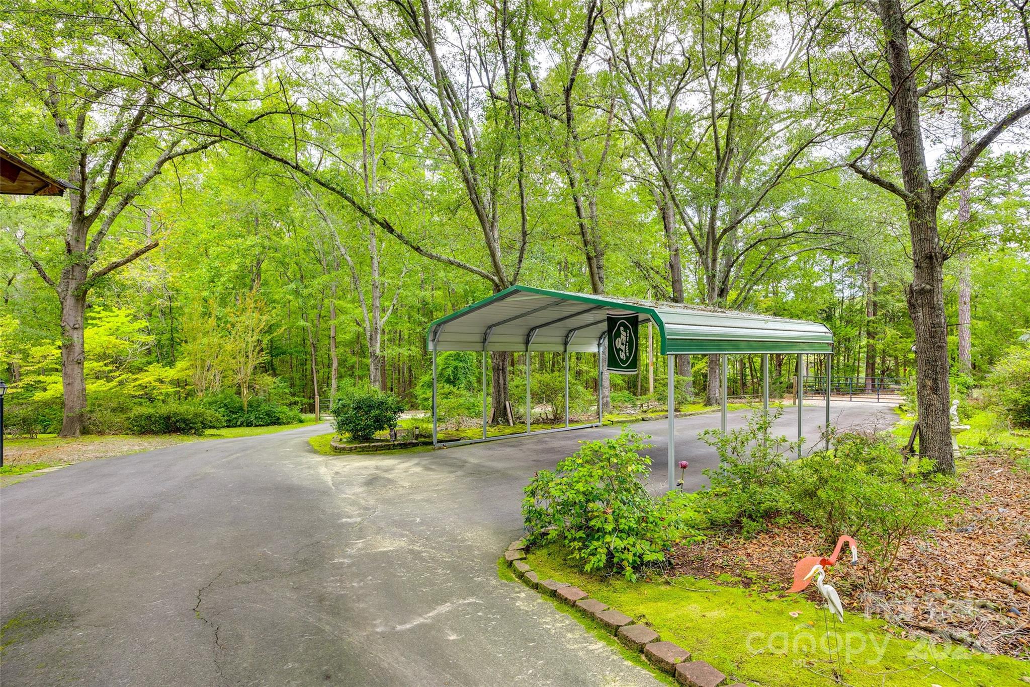 9533 Smith Road