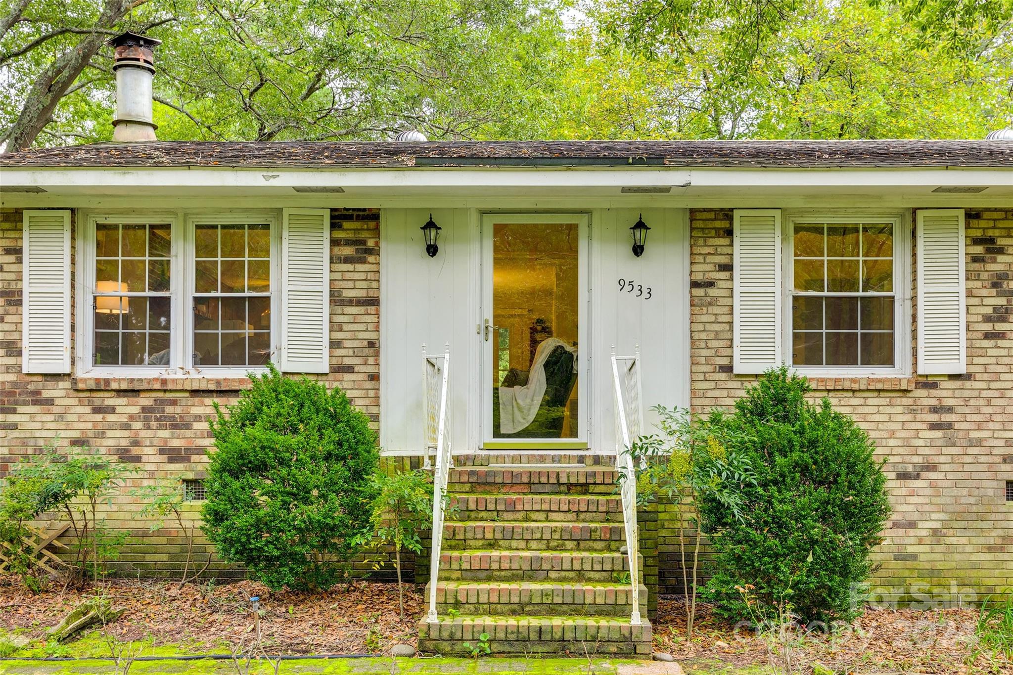 9533 Smith Road