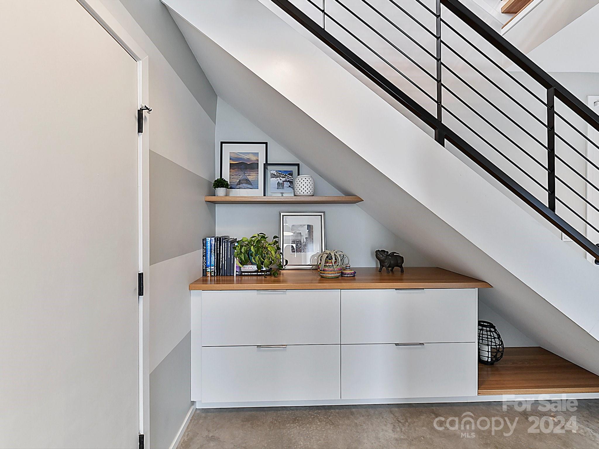 1006 Greenleaf Avenue