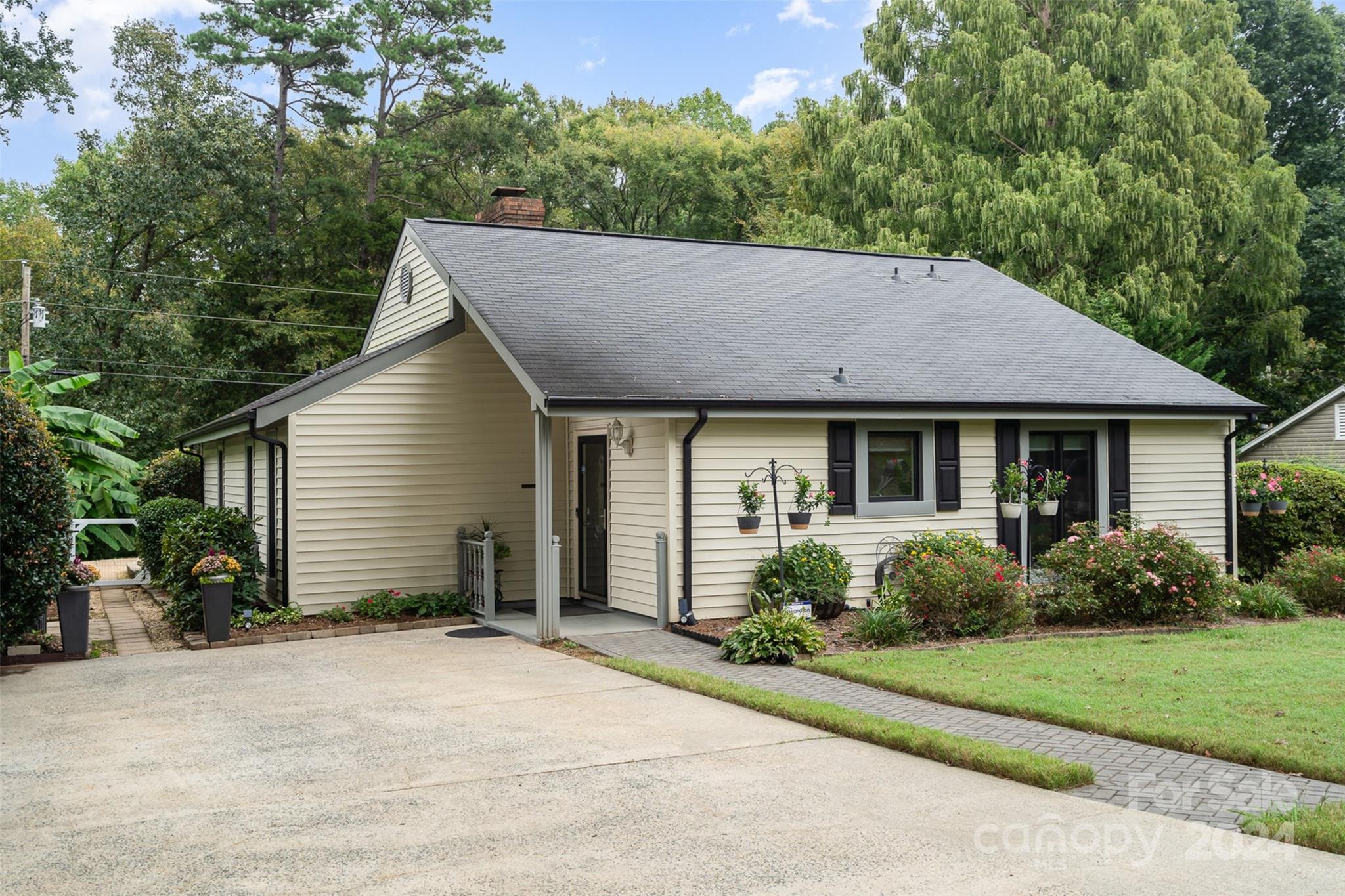 13531 Idlefield Lane
