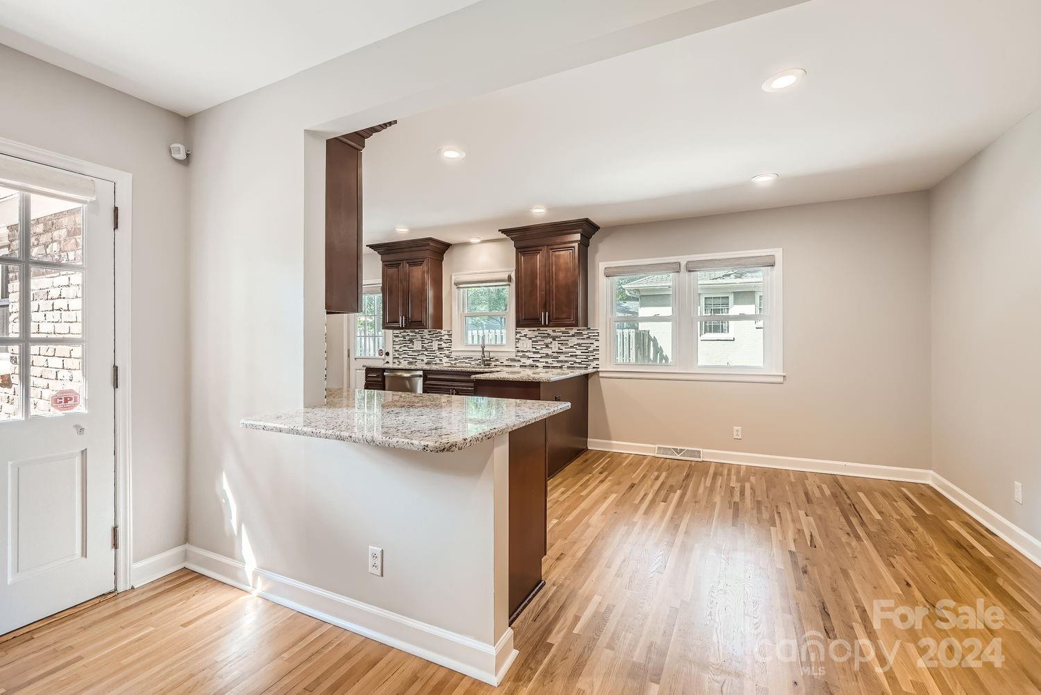 1325 Redcoat Drive