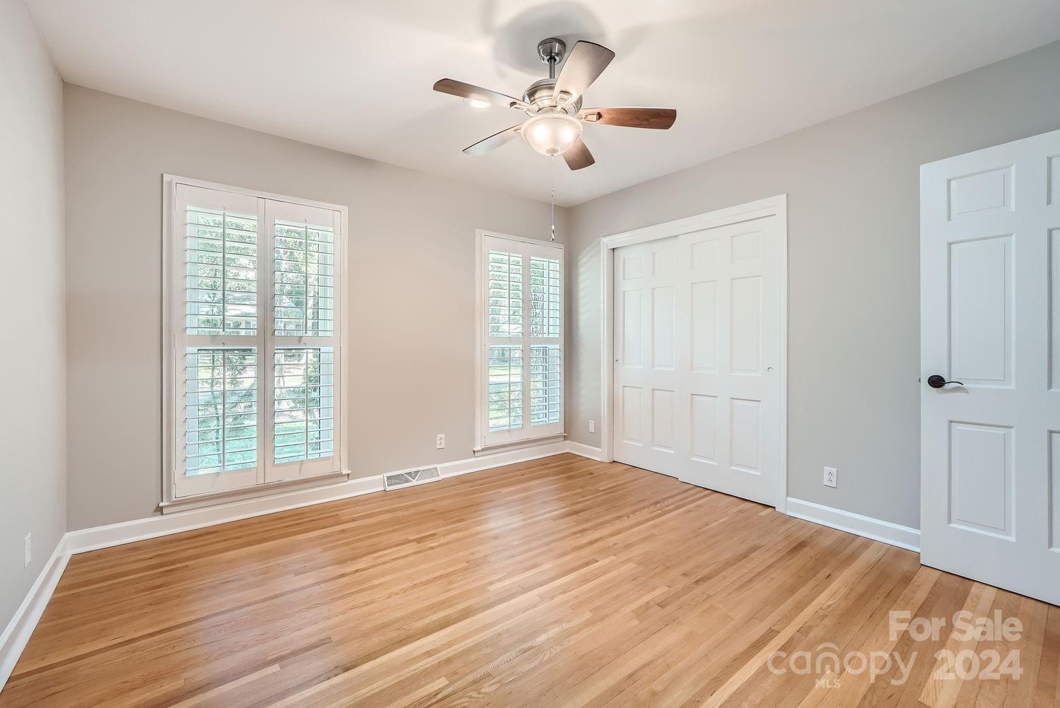1325 Redcoat Drive