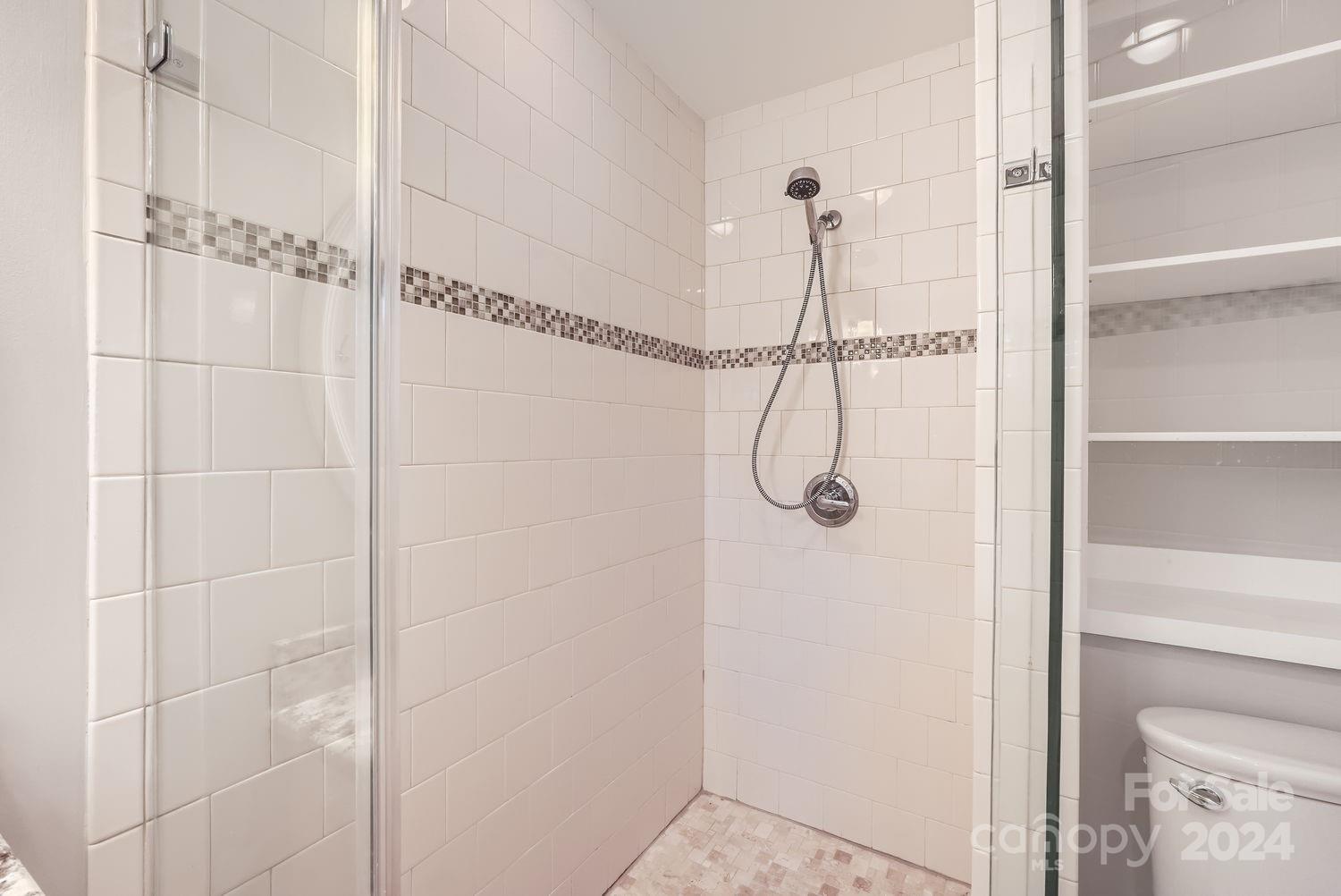 1325 Redcoat Drive