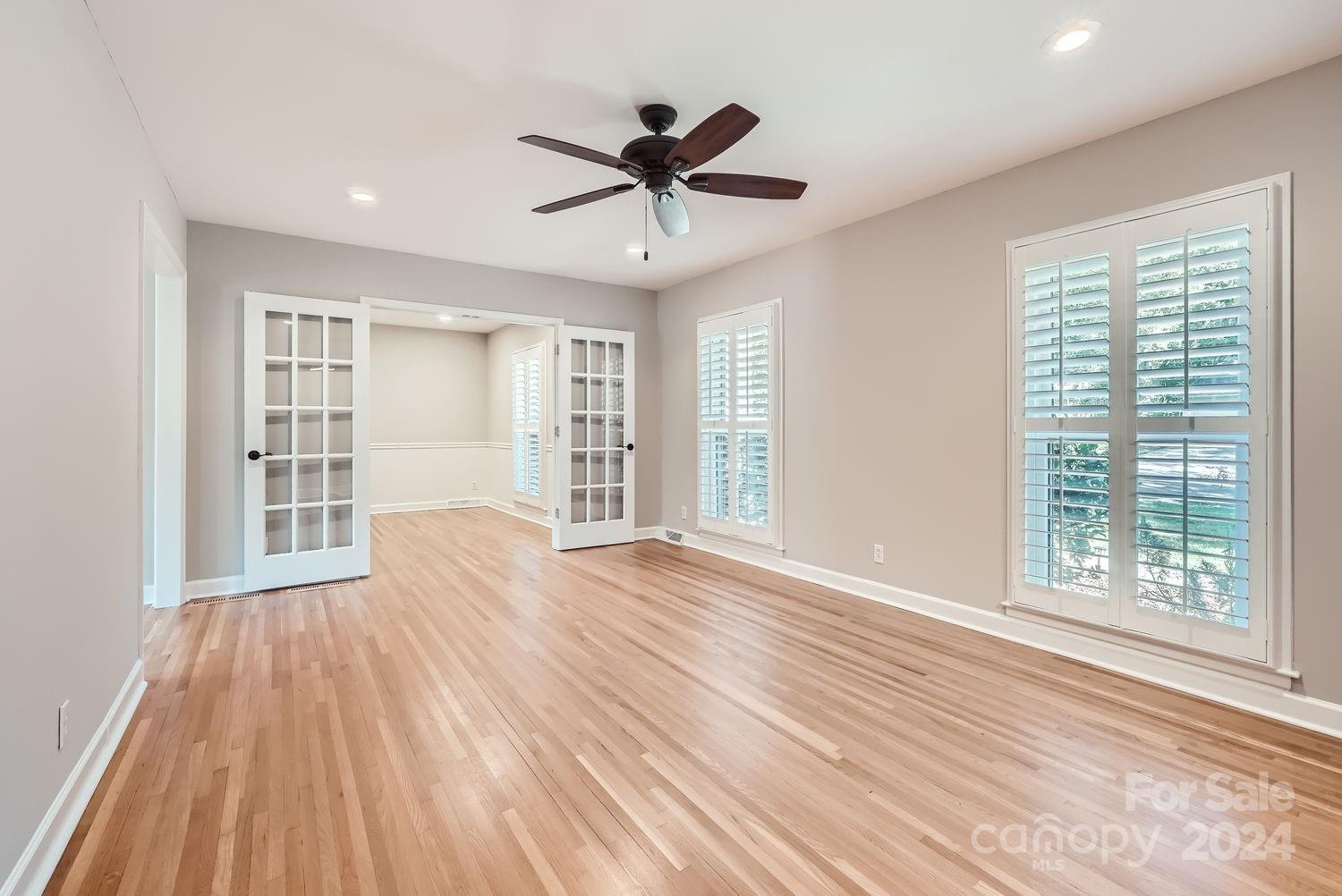 1325 Redcoat Drive