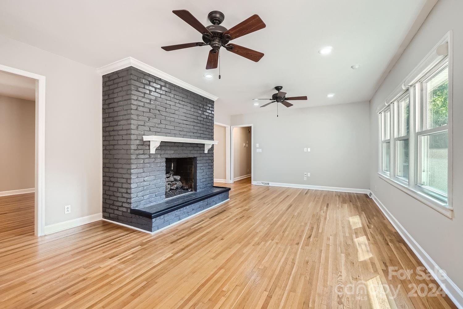 1325 Redcoat Drive