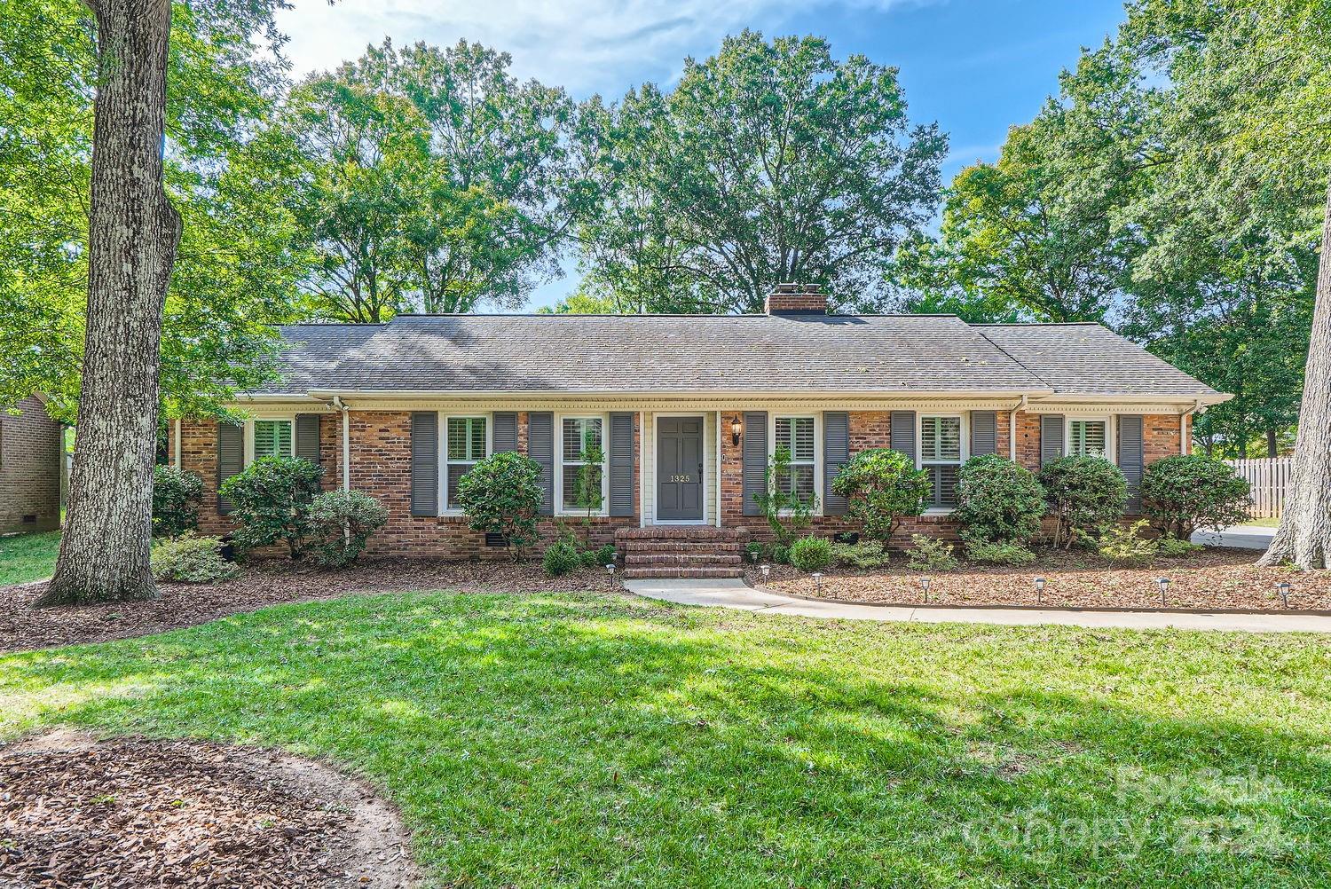 1325 Redcoat Drive