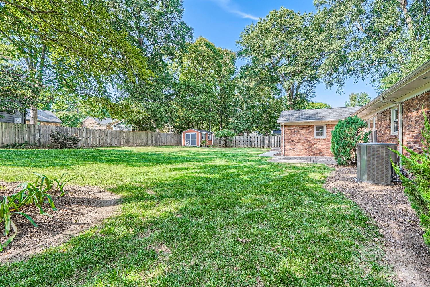 1325 Redcoat Drive