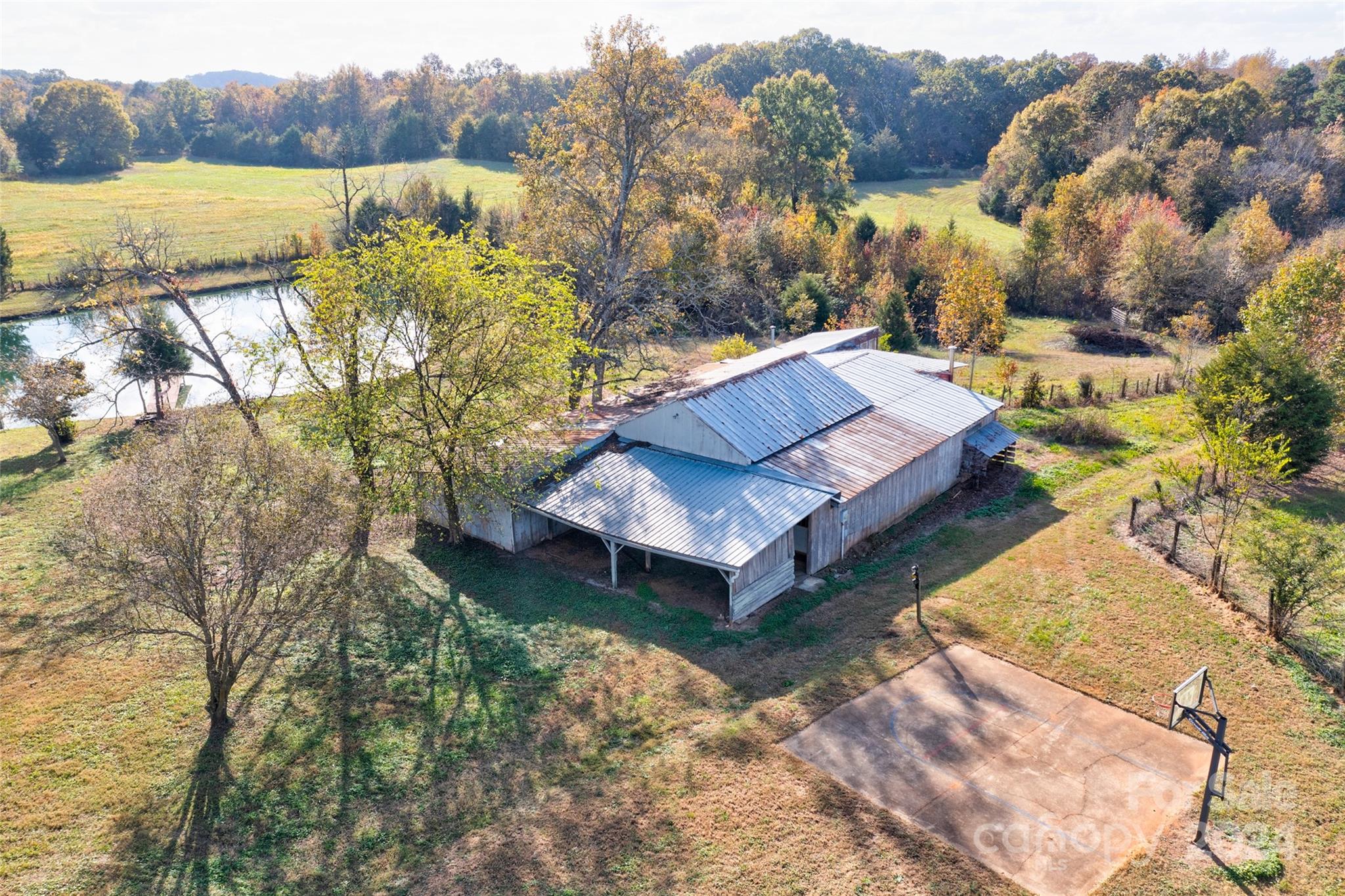 787 Edwards Store Road