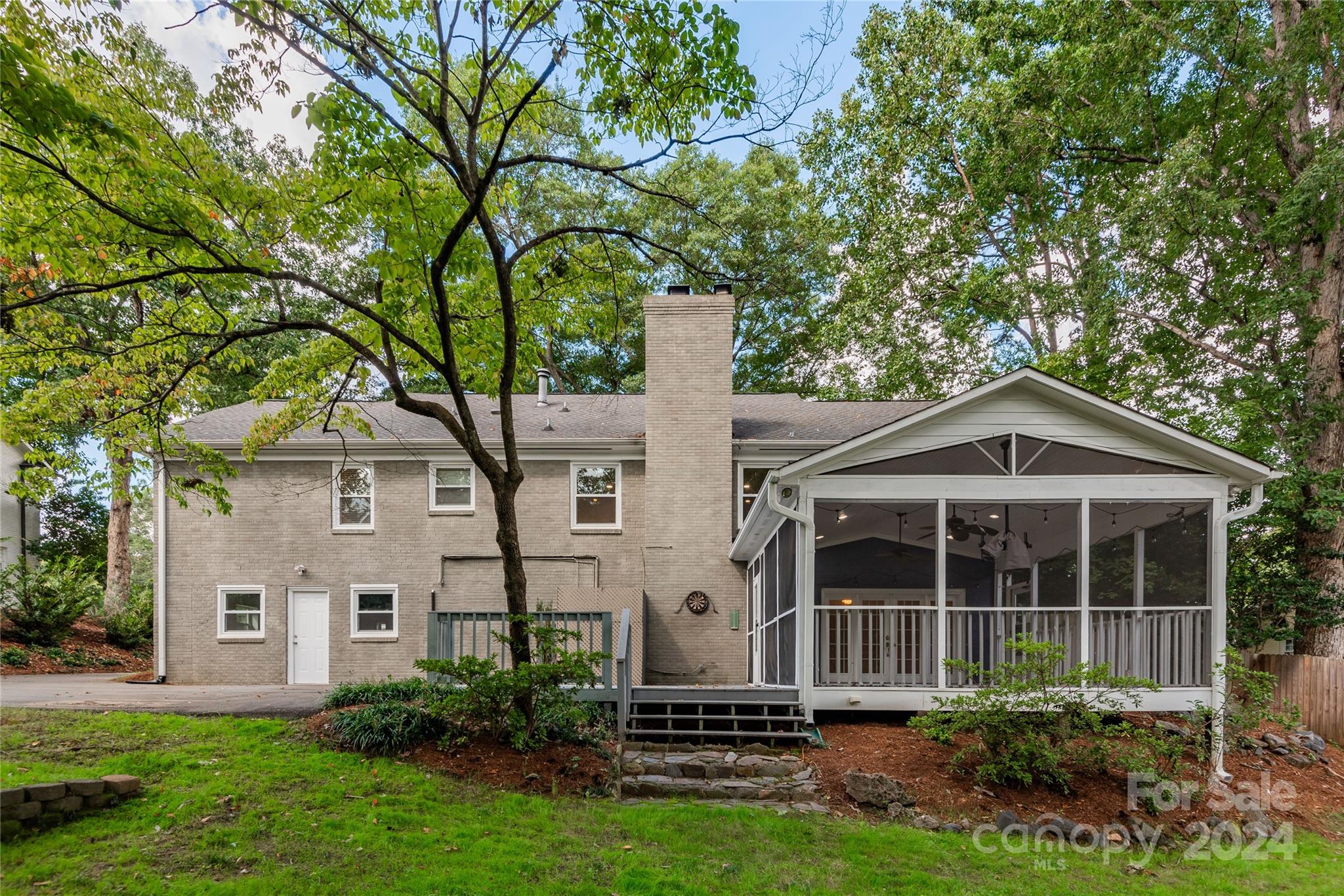 6809 Knightswood Drive