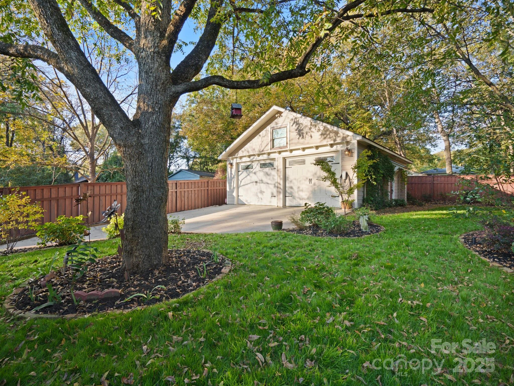 316 W Kingston Avenue