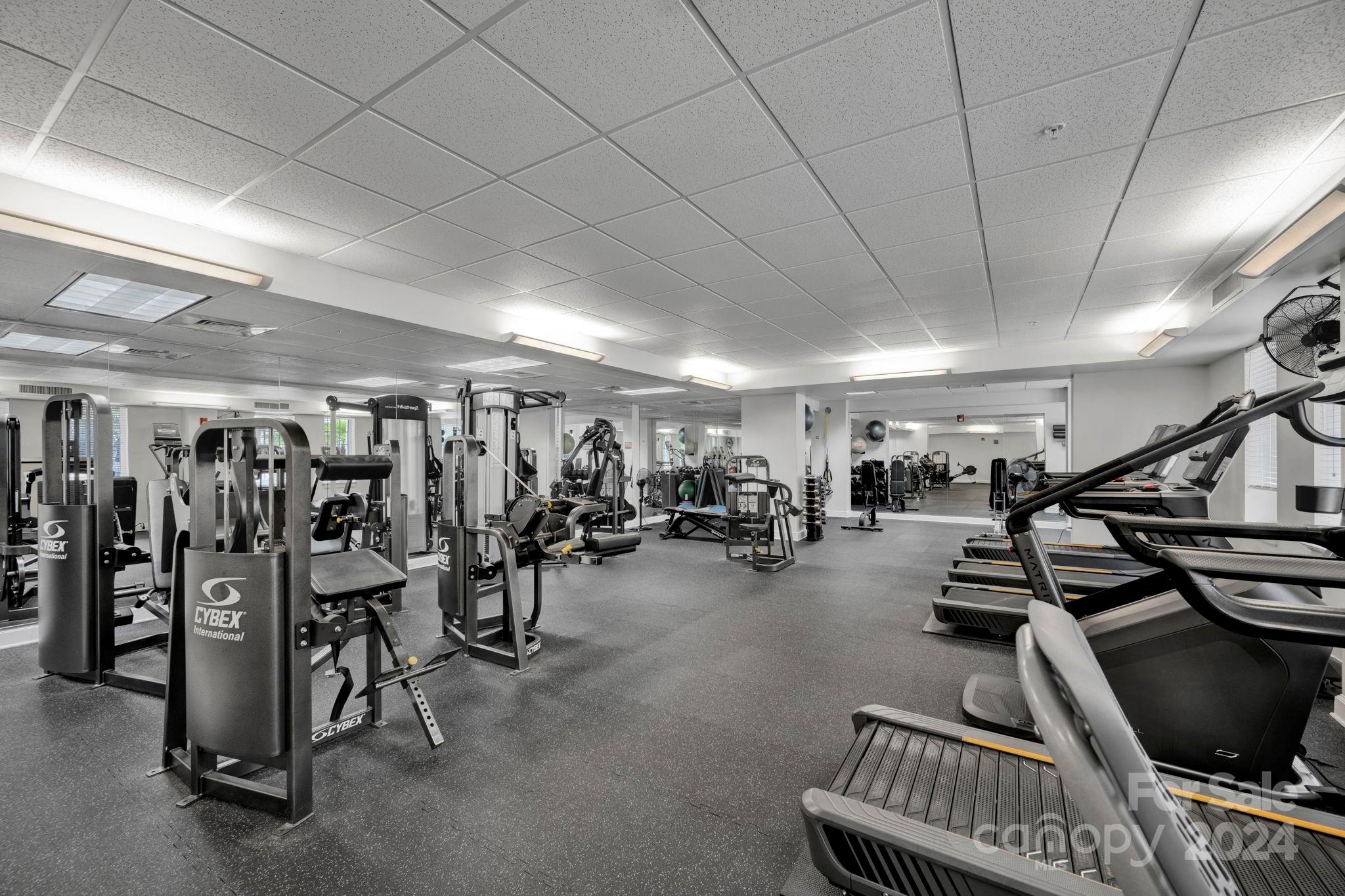 300 W 5th Street Unit: 416