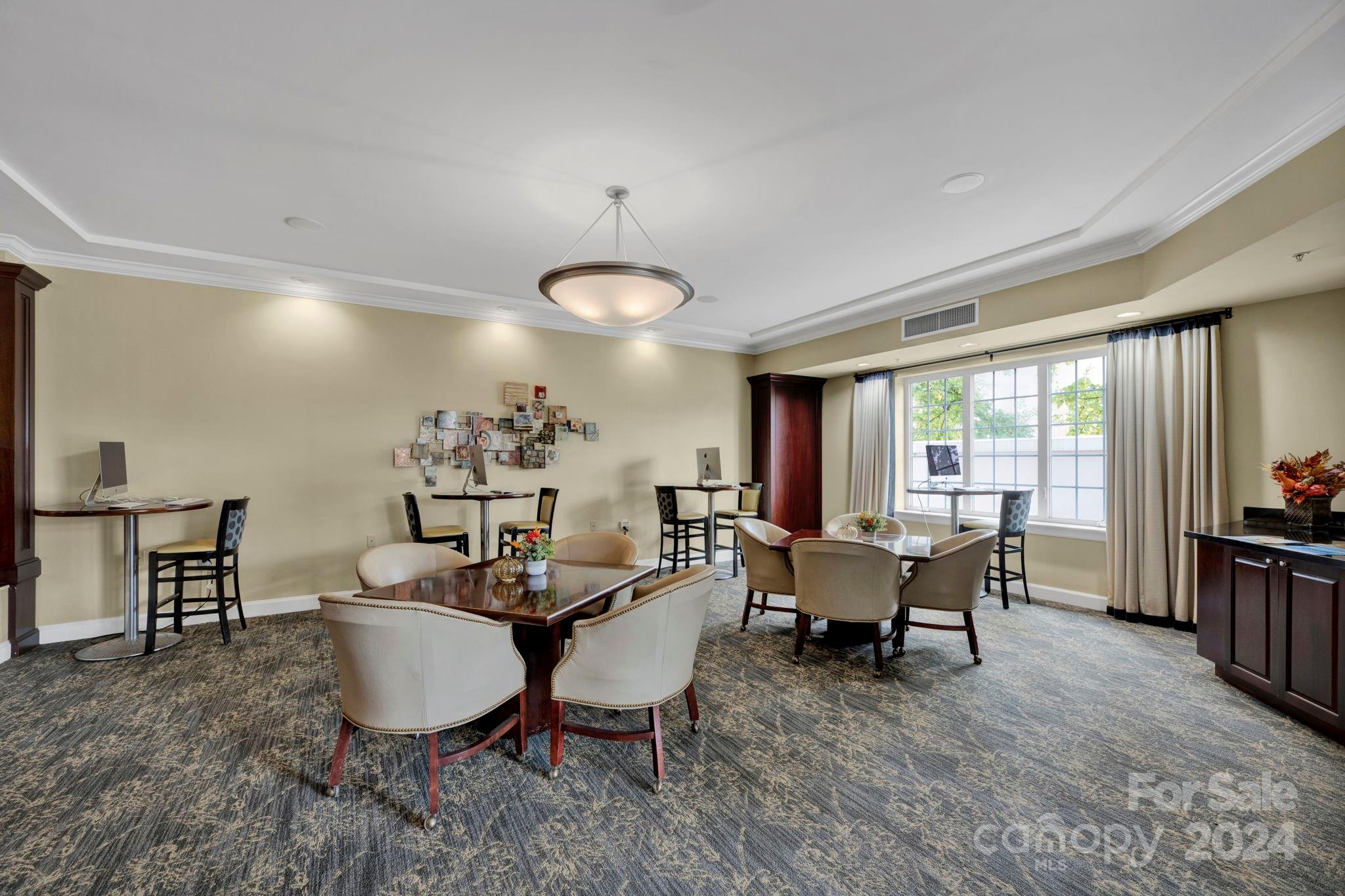 300 W 5th Street Unit: 416