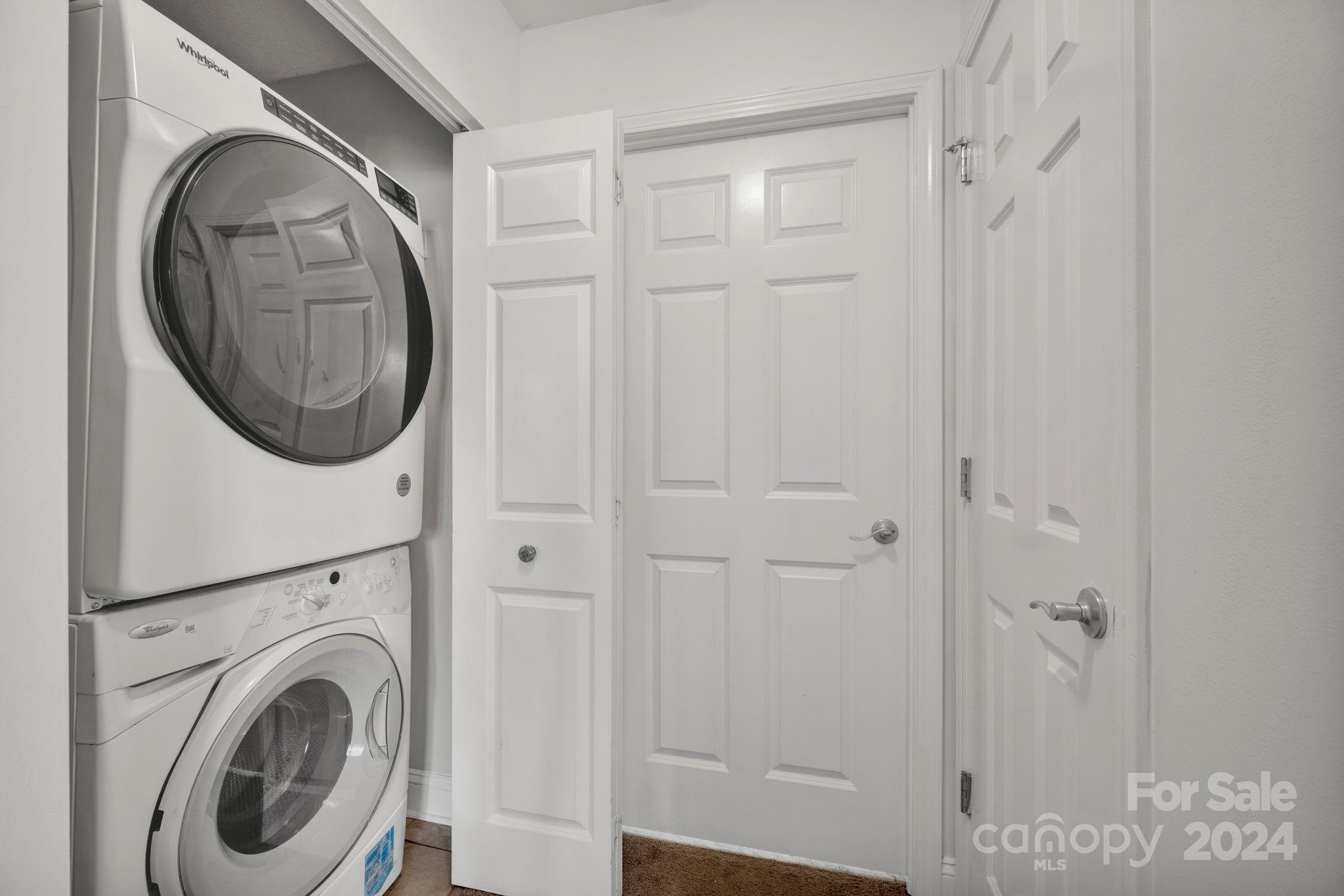 300 W 5th Street Unit: 416