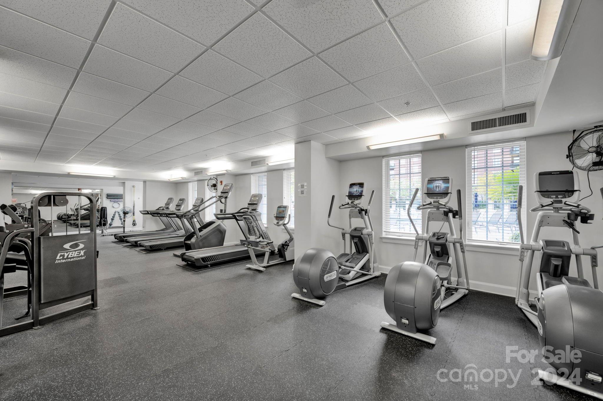 300 W 5th Street Unit: 416
