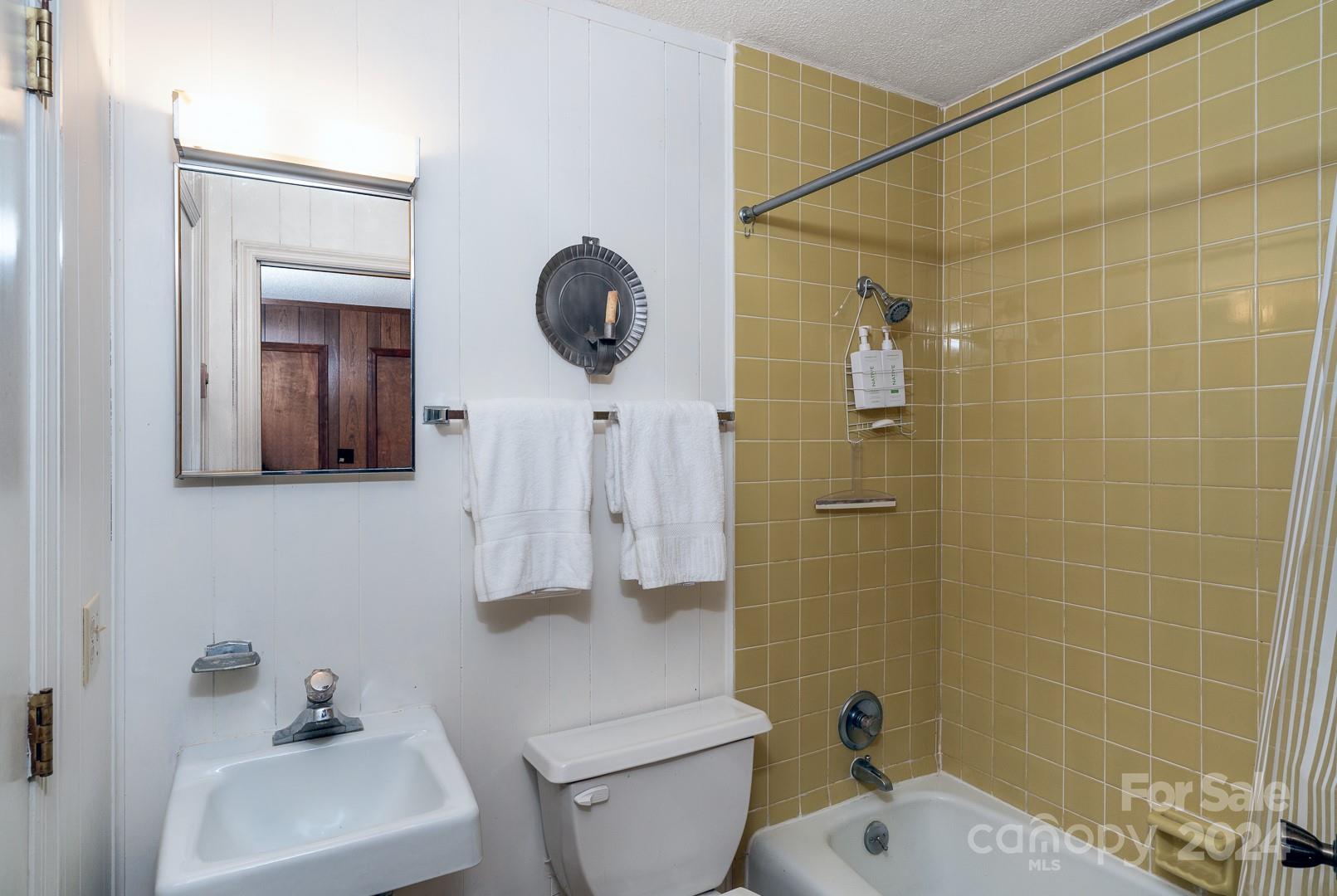 219 Greenbriar Road