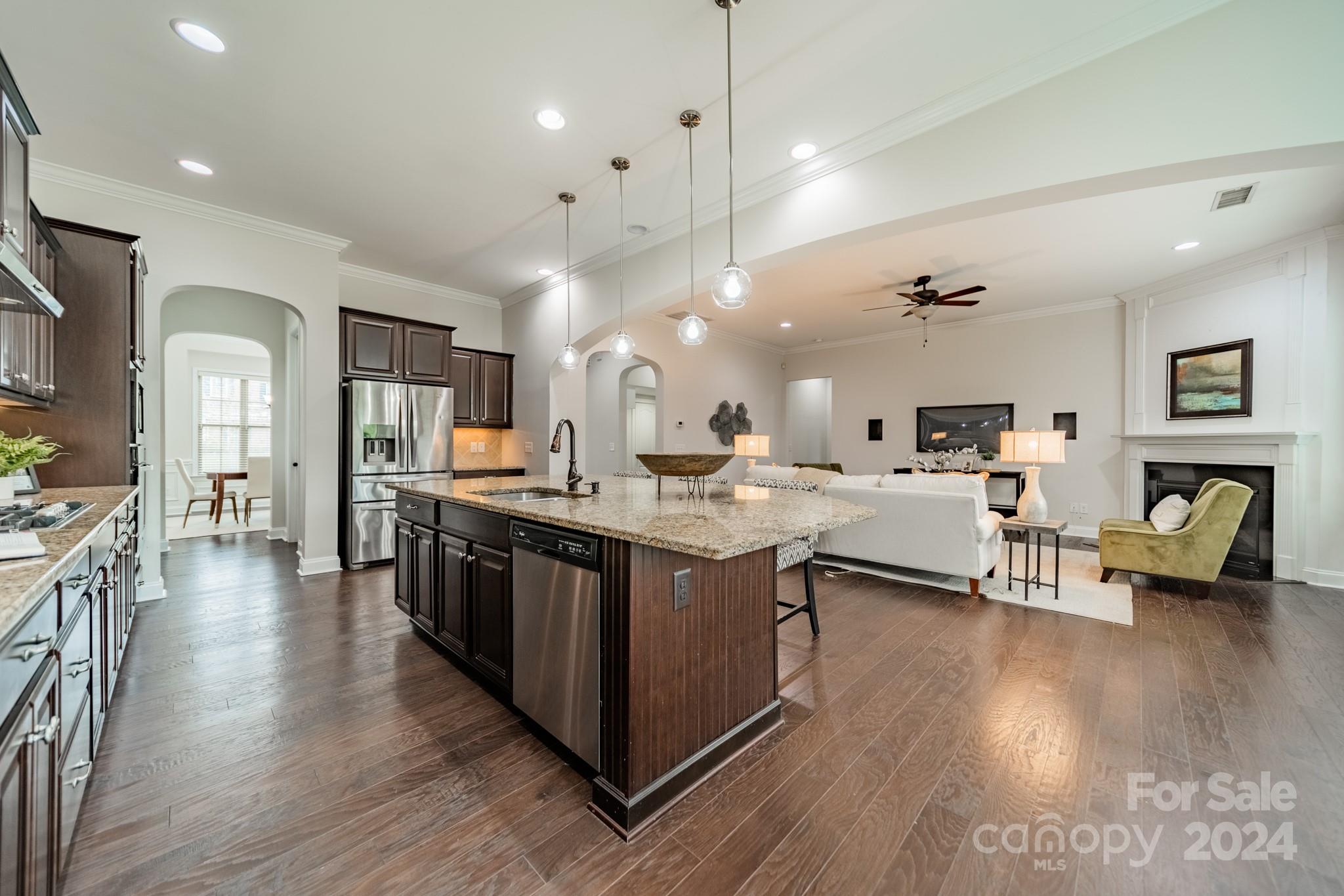 1204 Oleander Lane