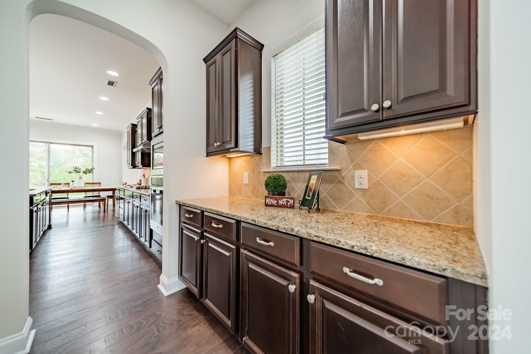 1204 Oleander Lane