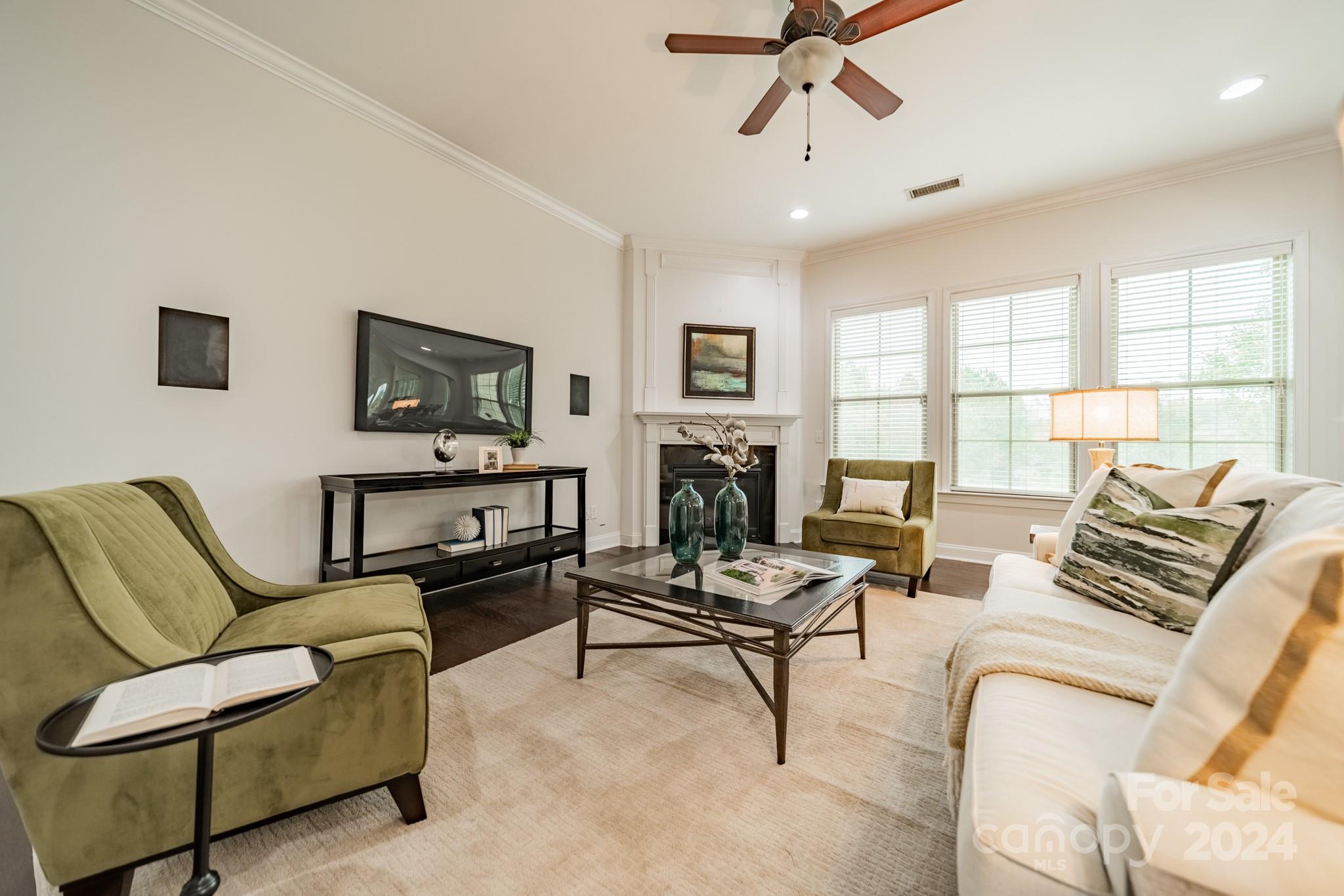 1204 Oleander Lane