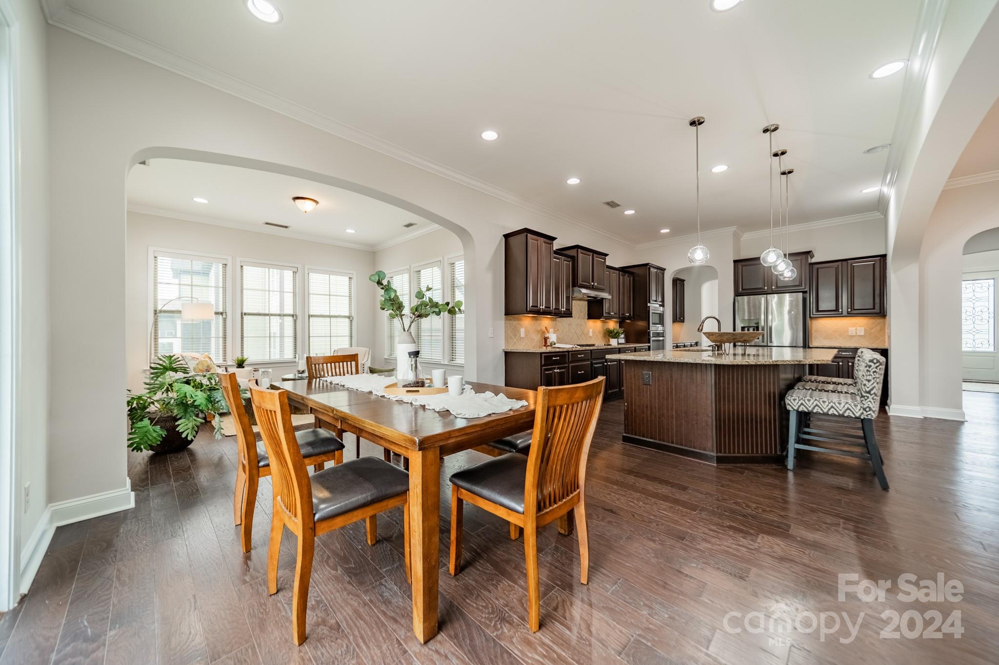 1204 Oleander Lane