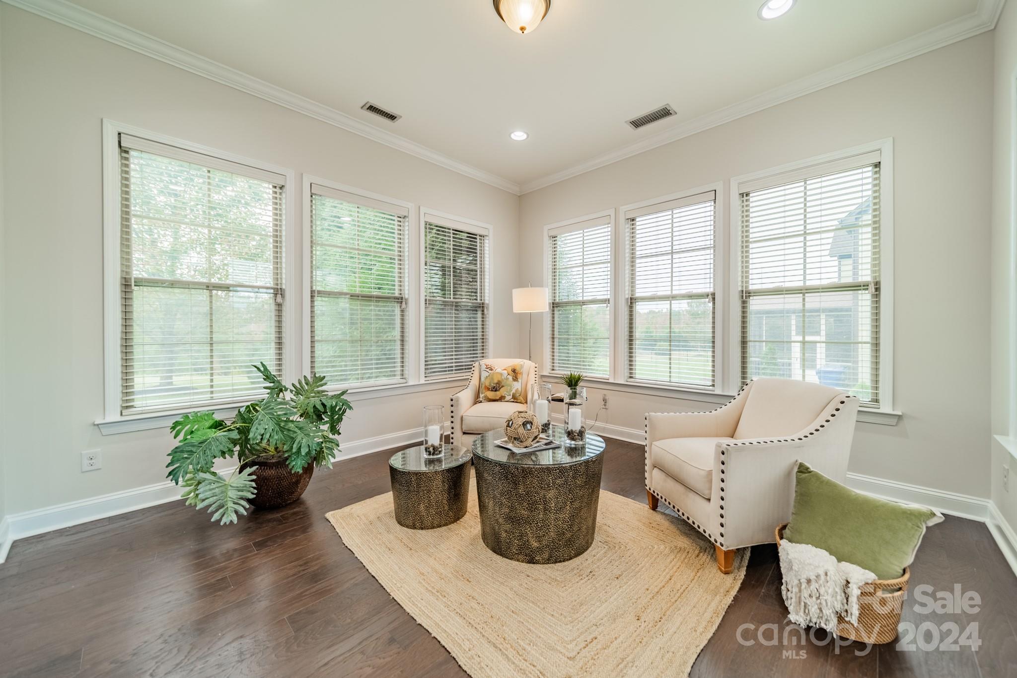 1204 Oleander Lane
