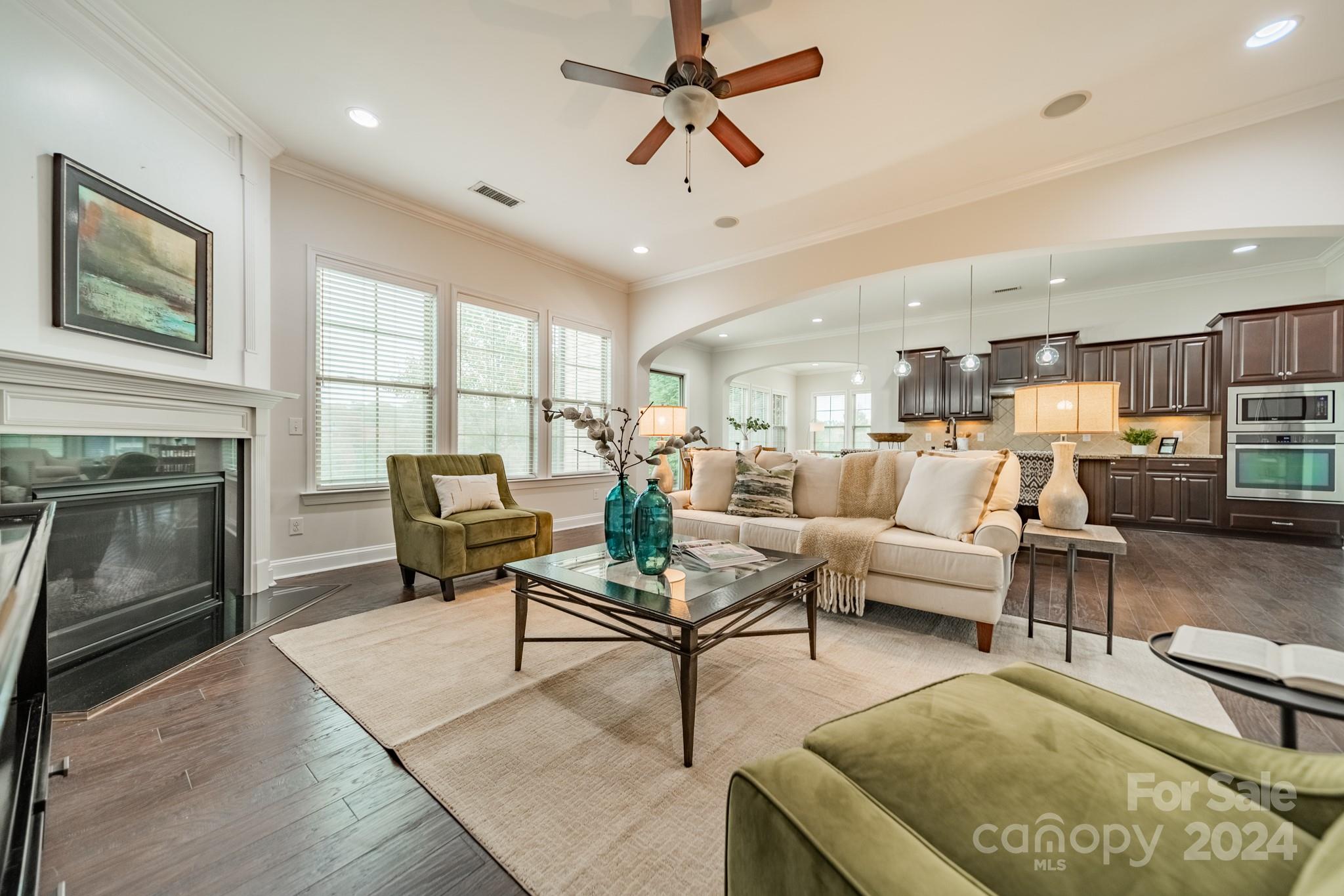 1204 Oleander Lane