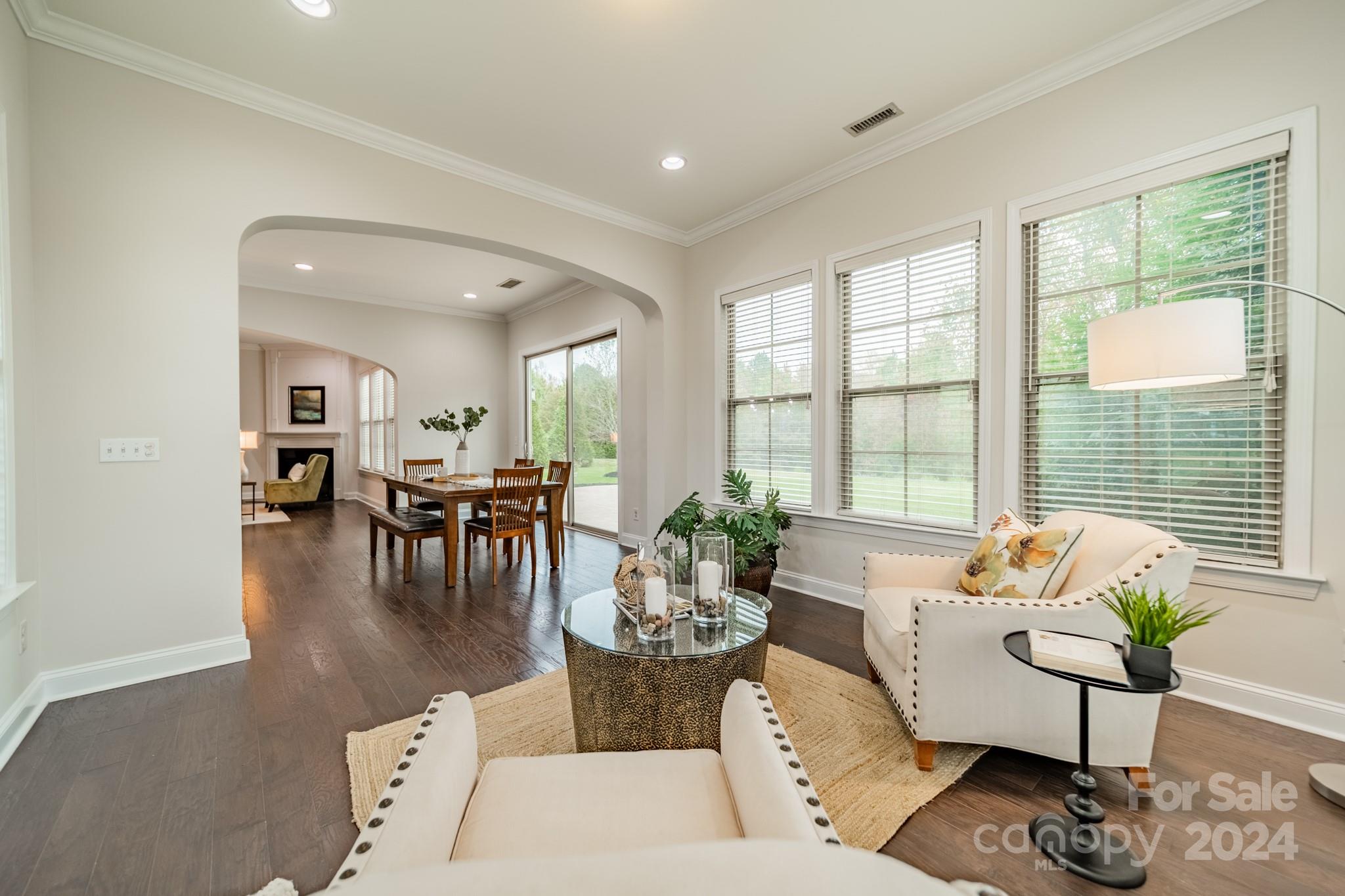 1204 Oleander Lane