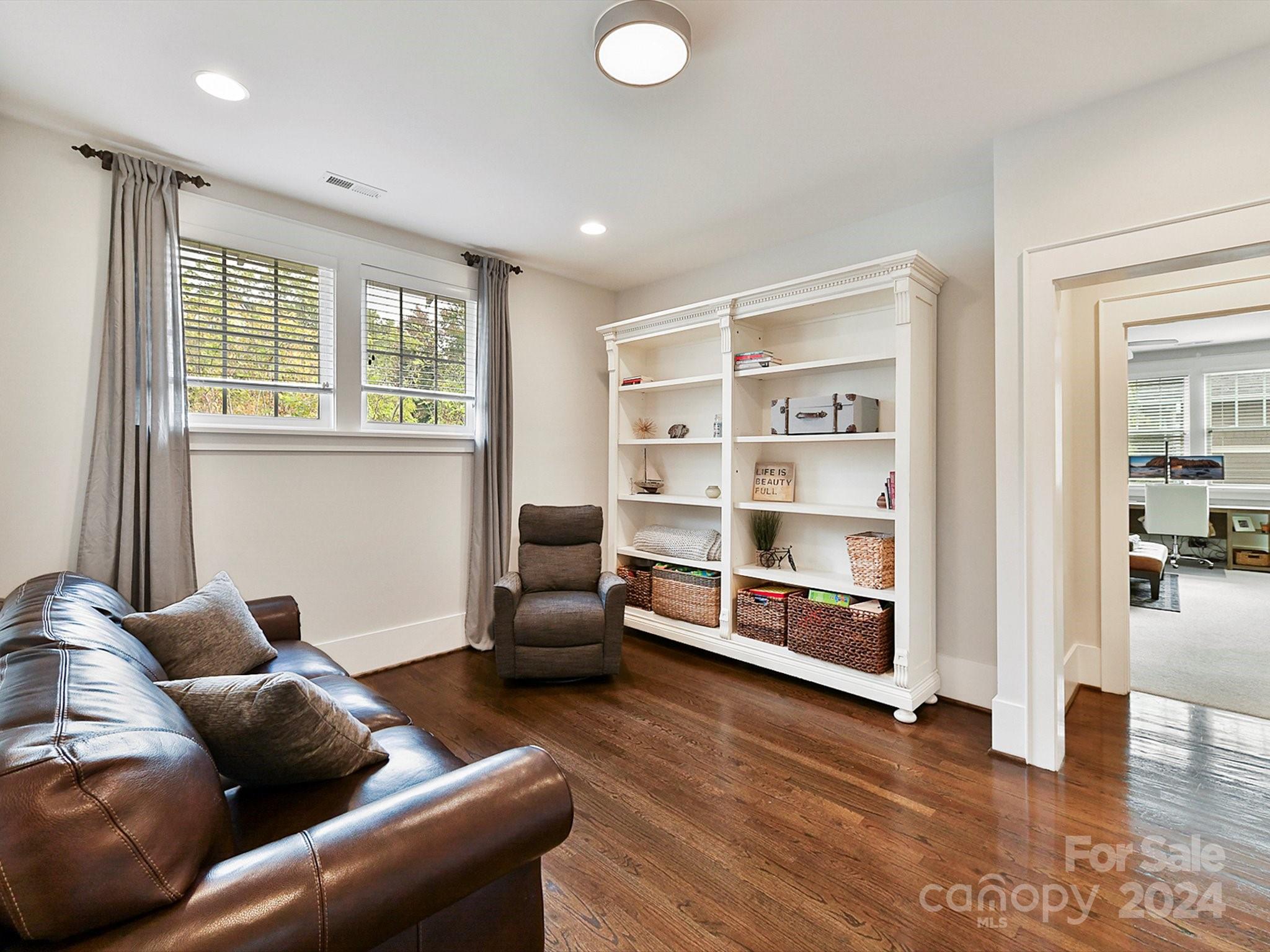 711 Morgan Park Drive