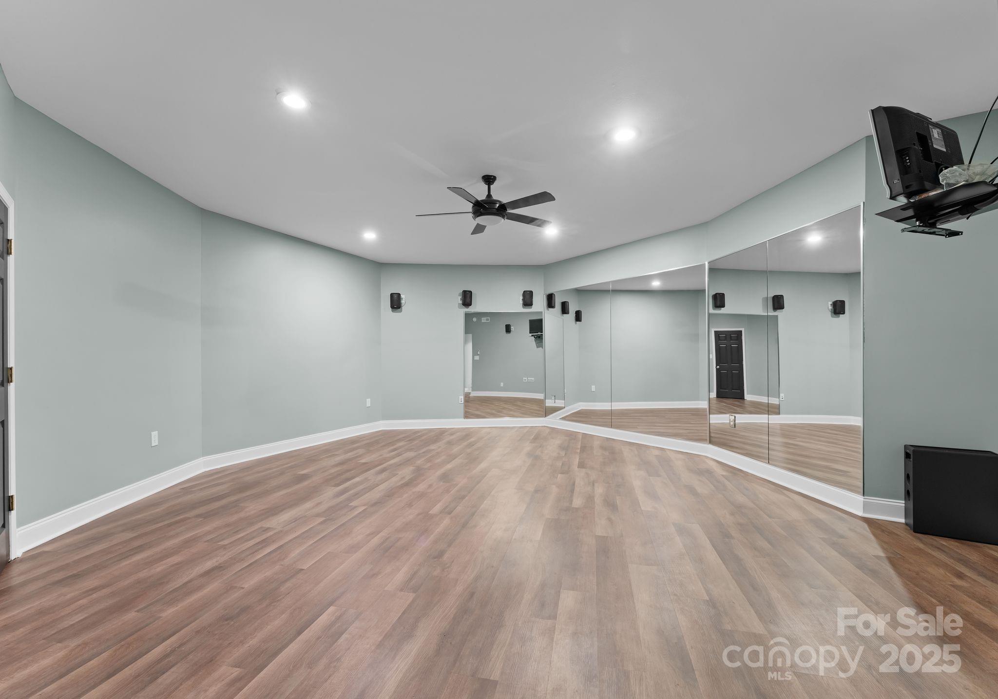 10200 Amsterdam Drive