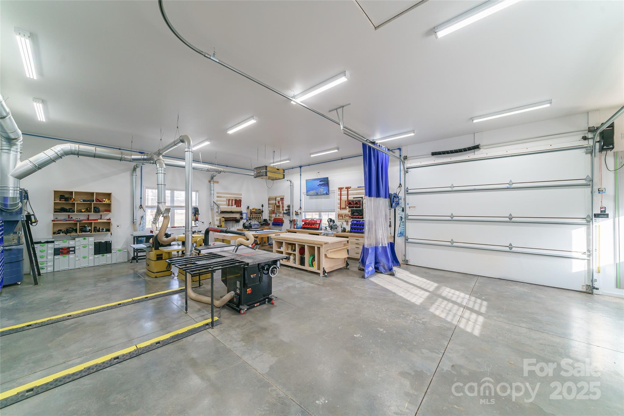 1209 Highway 218 W