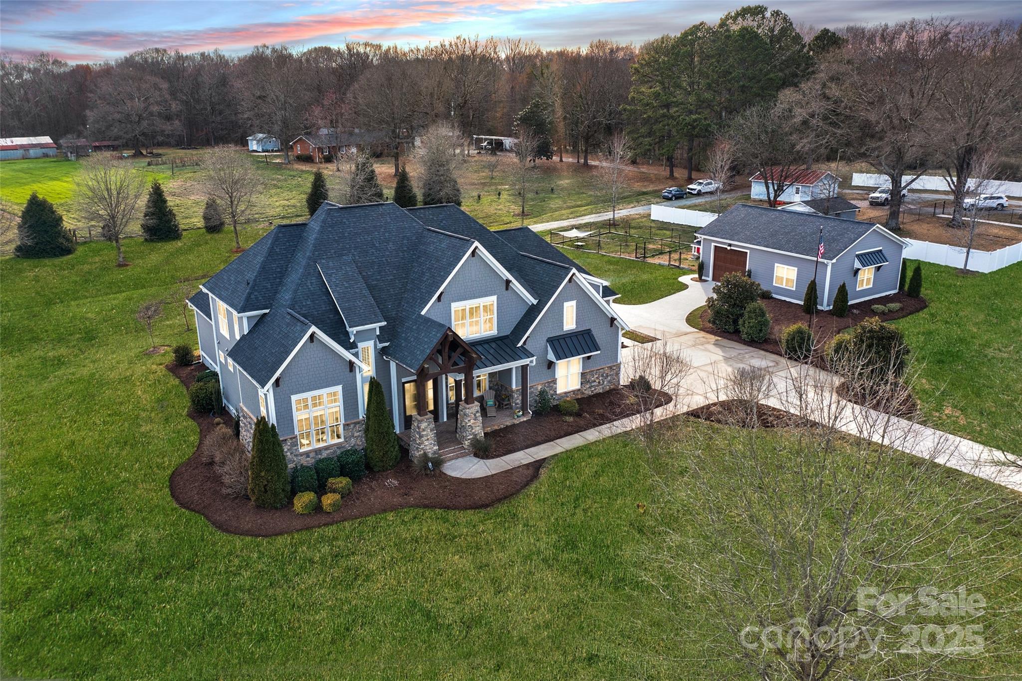 1209 Highway 218 W