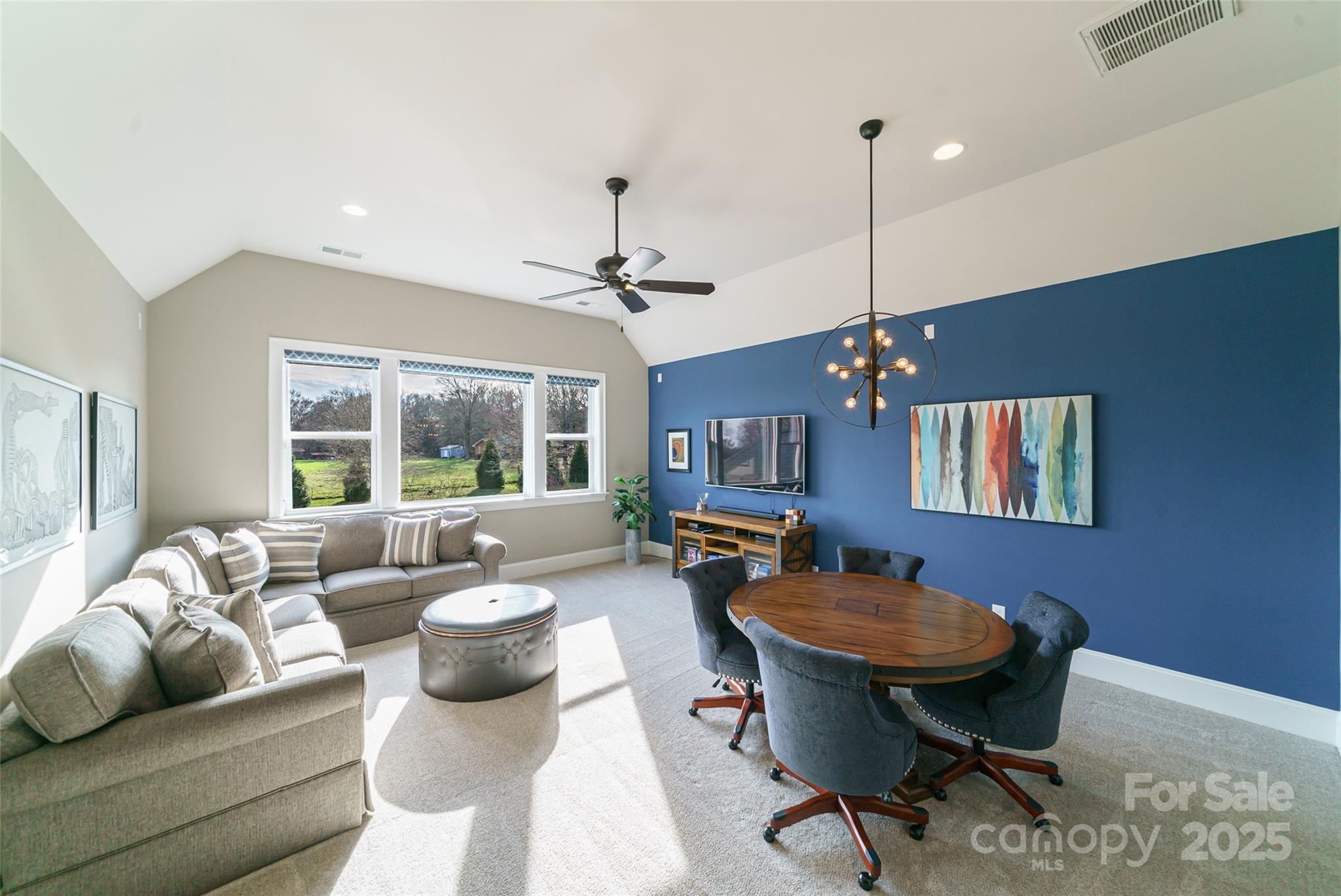 1209 Highway 218 W