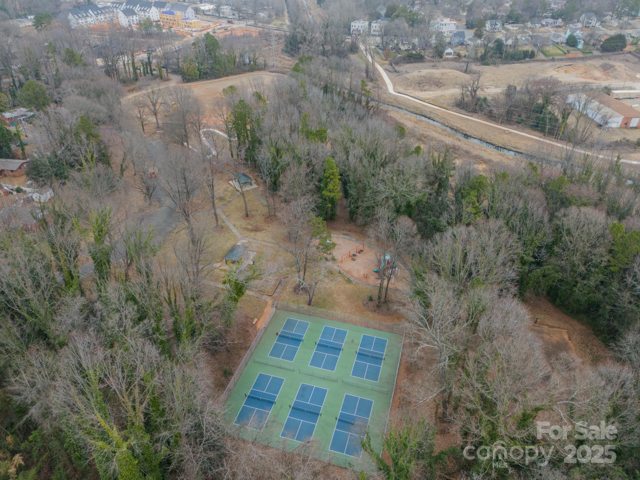 901 Yellowstone Drive