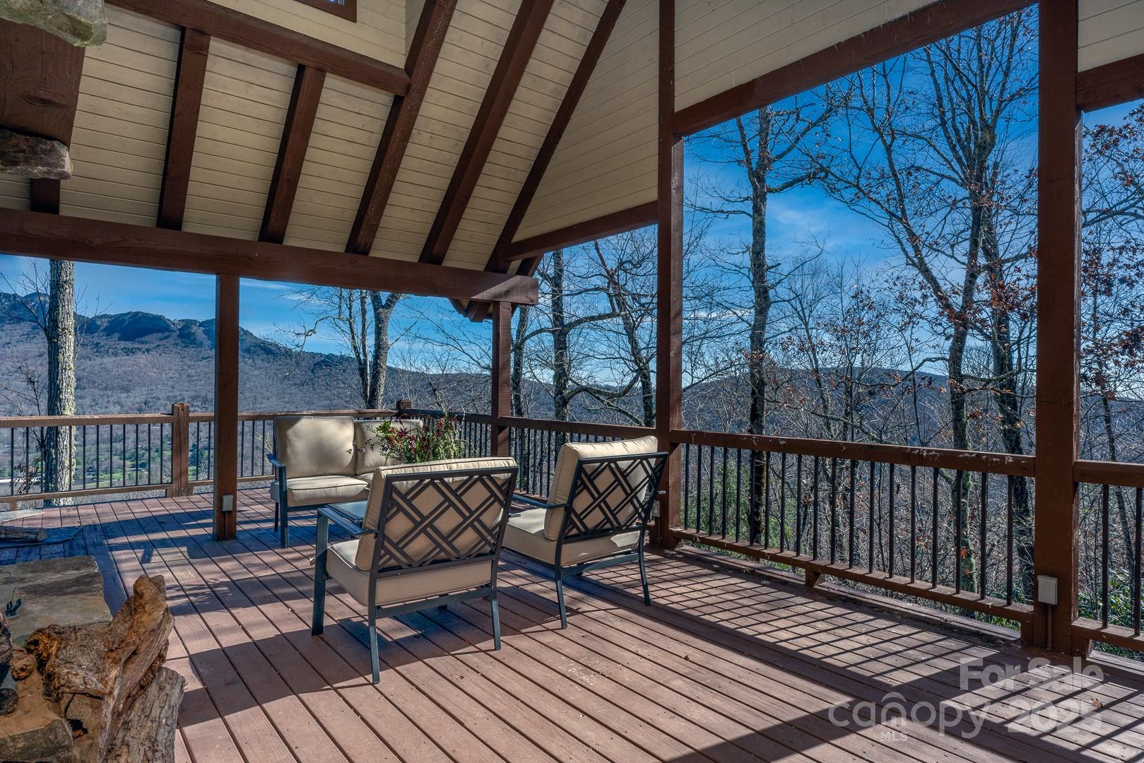 628 Rock Ledge Lane