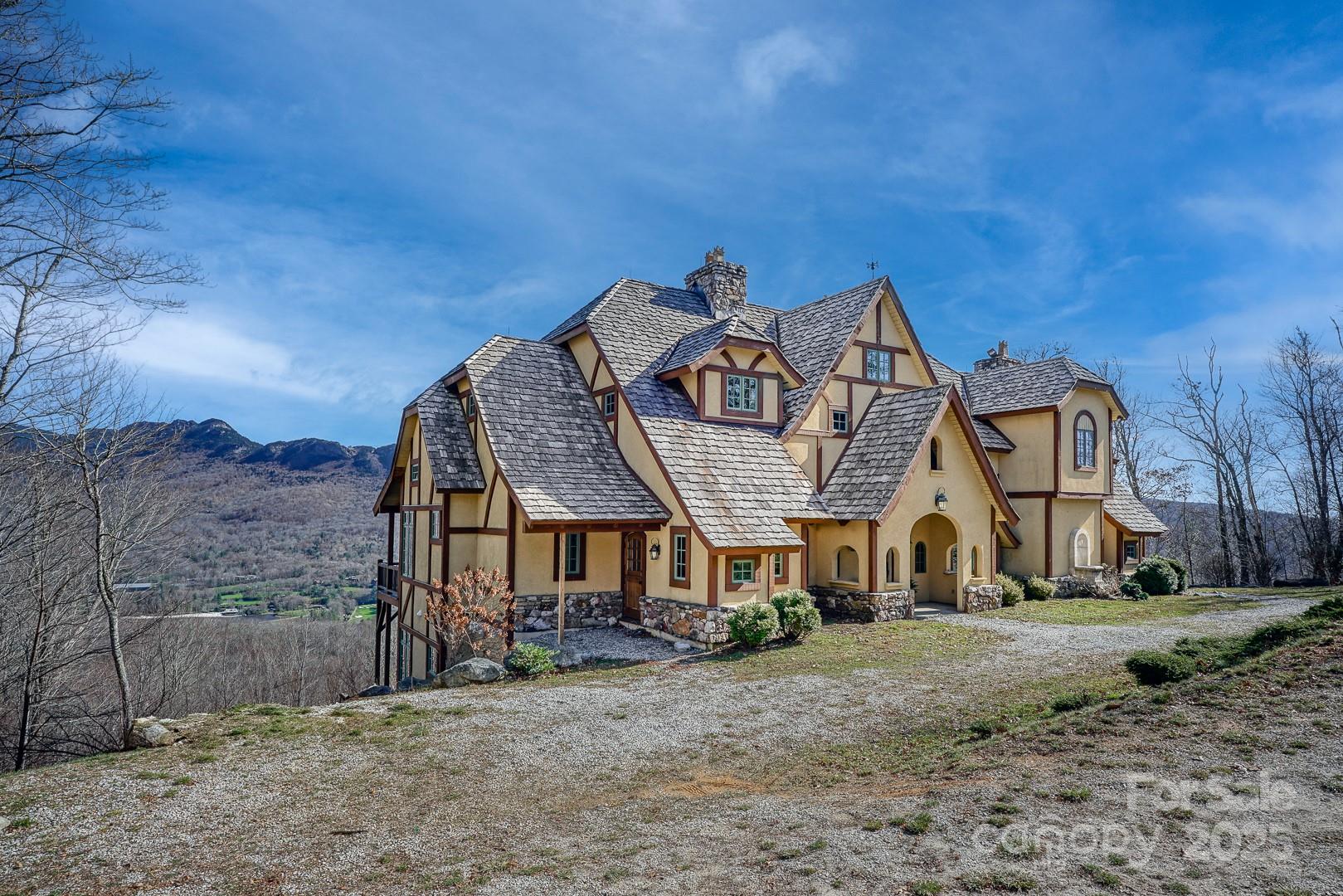 628 Rock Ledge Lane