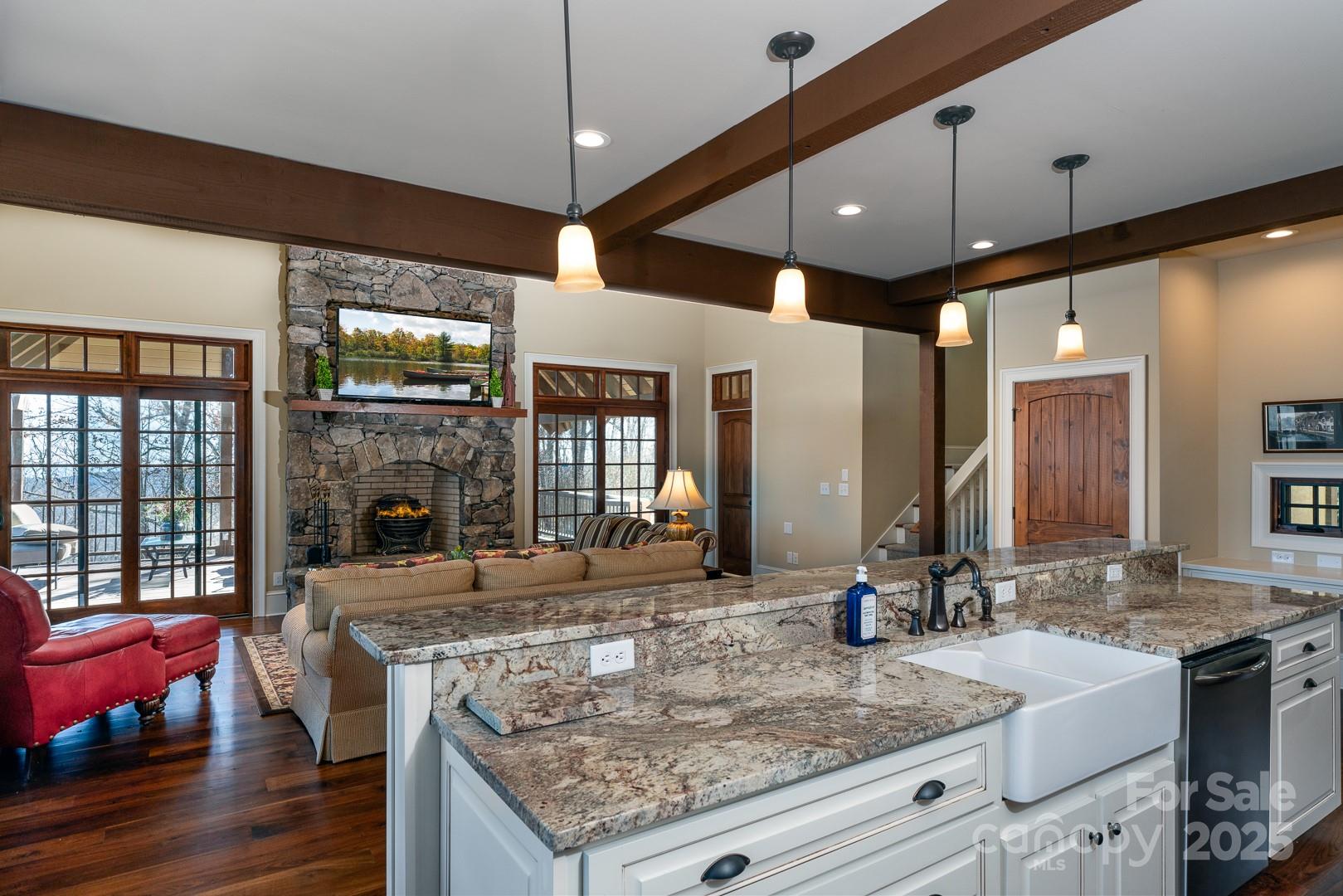 628 Rock Ledge Lane