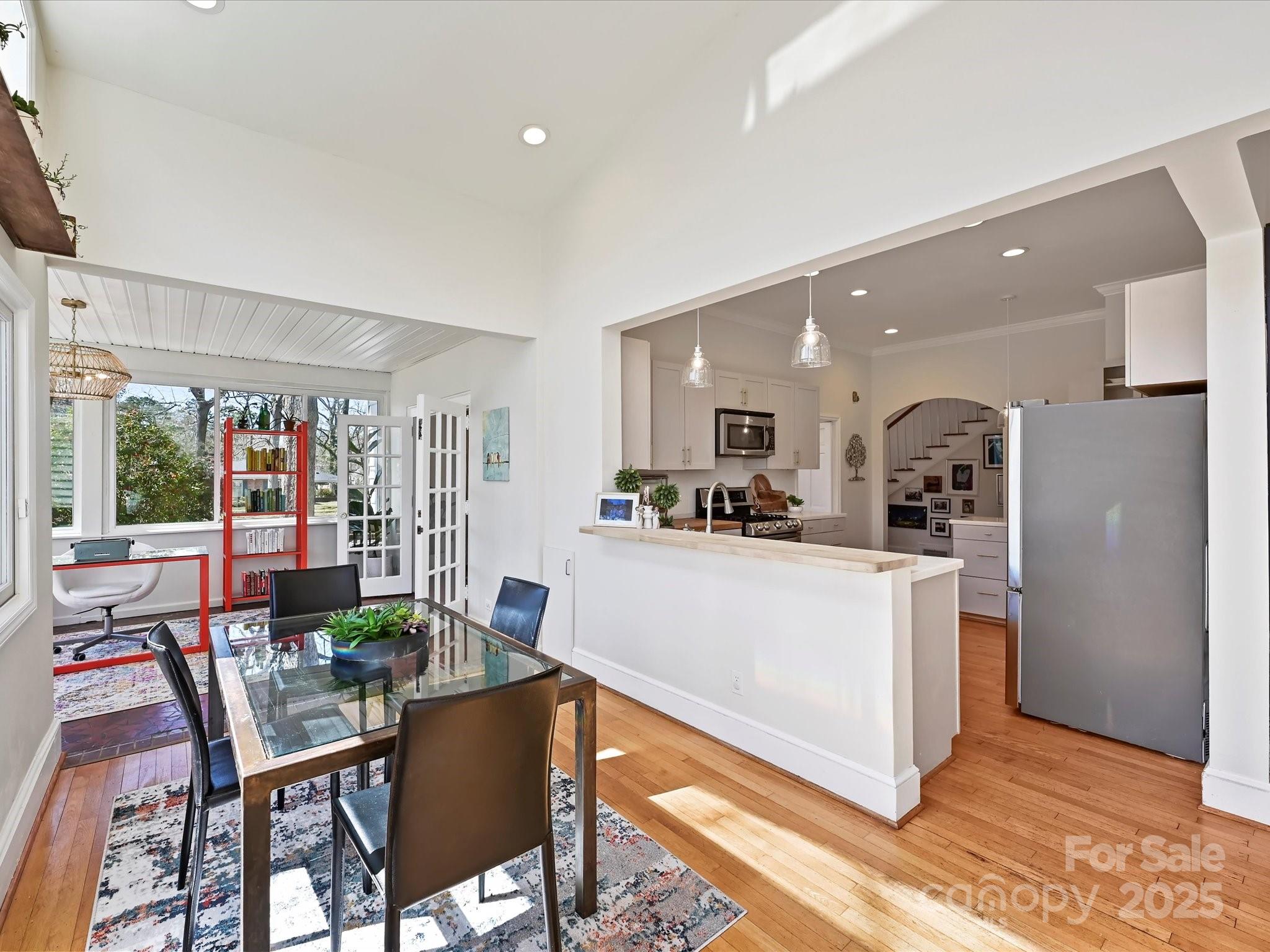 638 Forest Lane