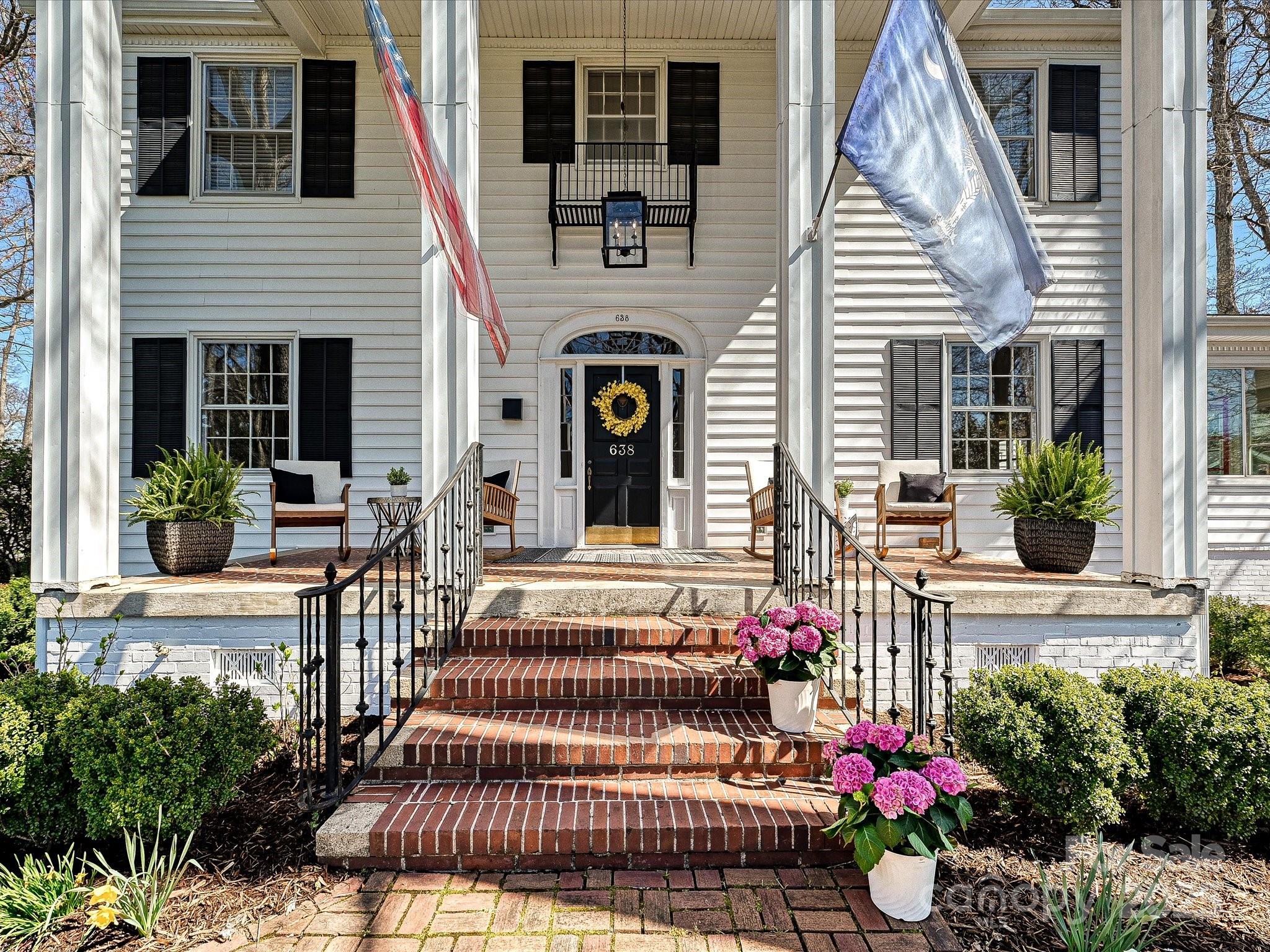 638 Forest Lane