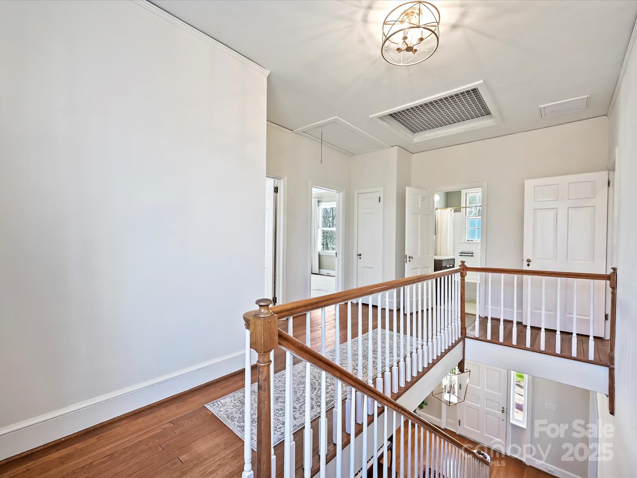 638 Forest Lane
